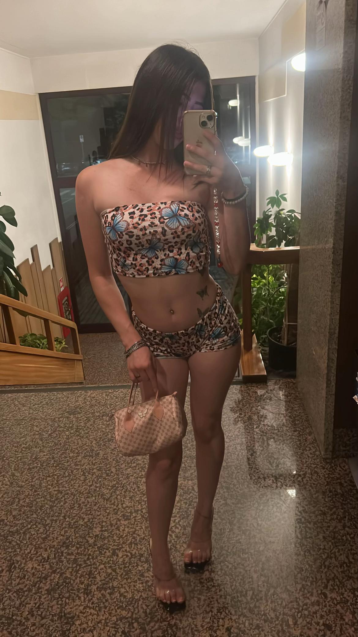 @lialaazar