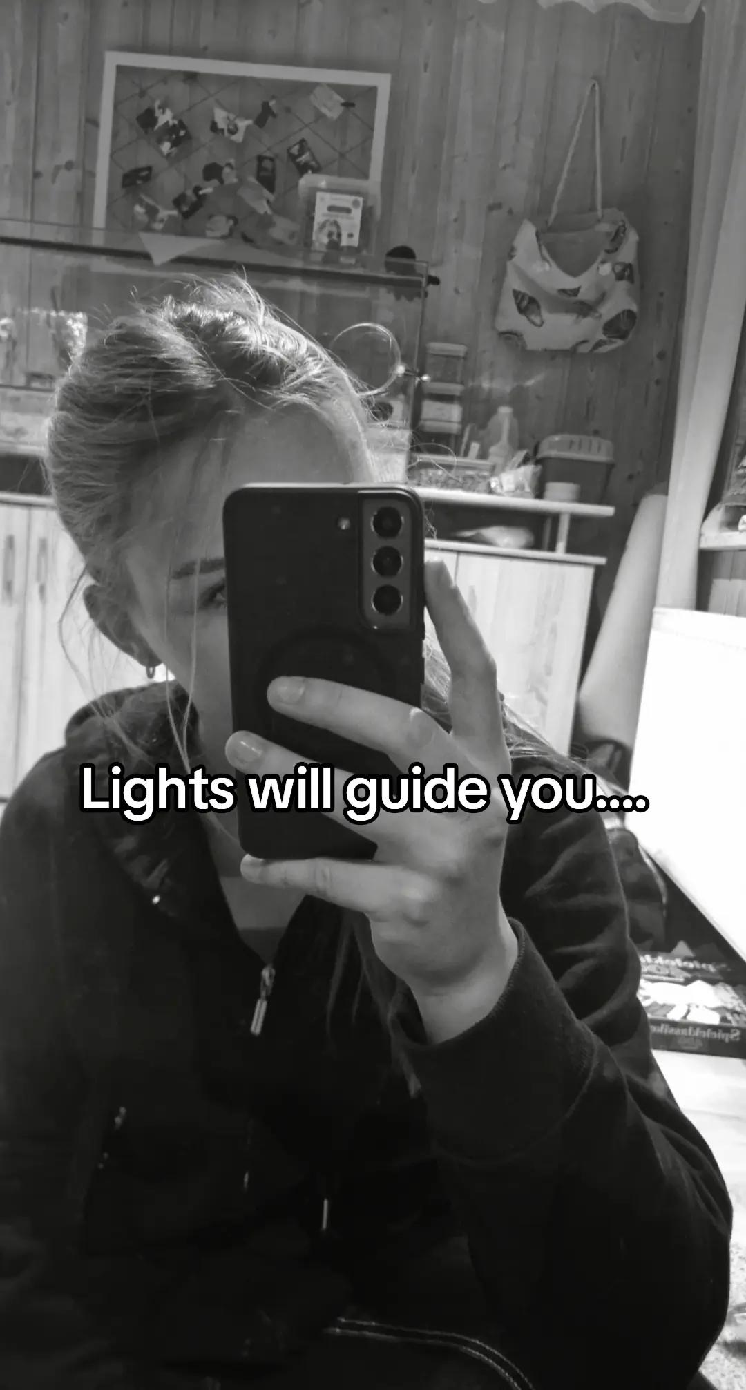 @EmiYn