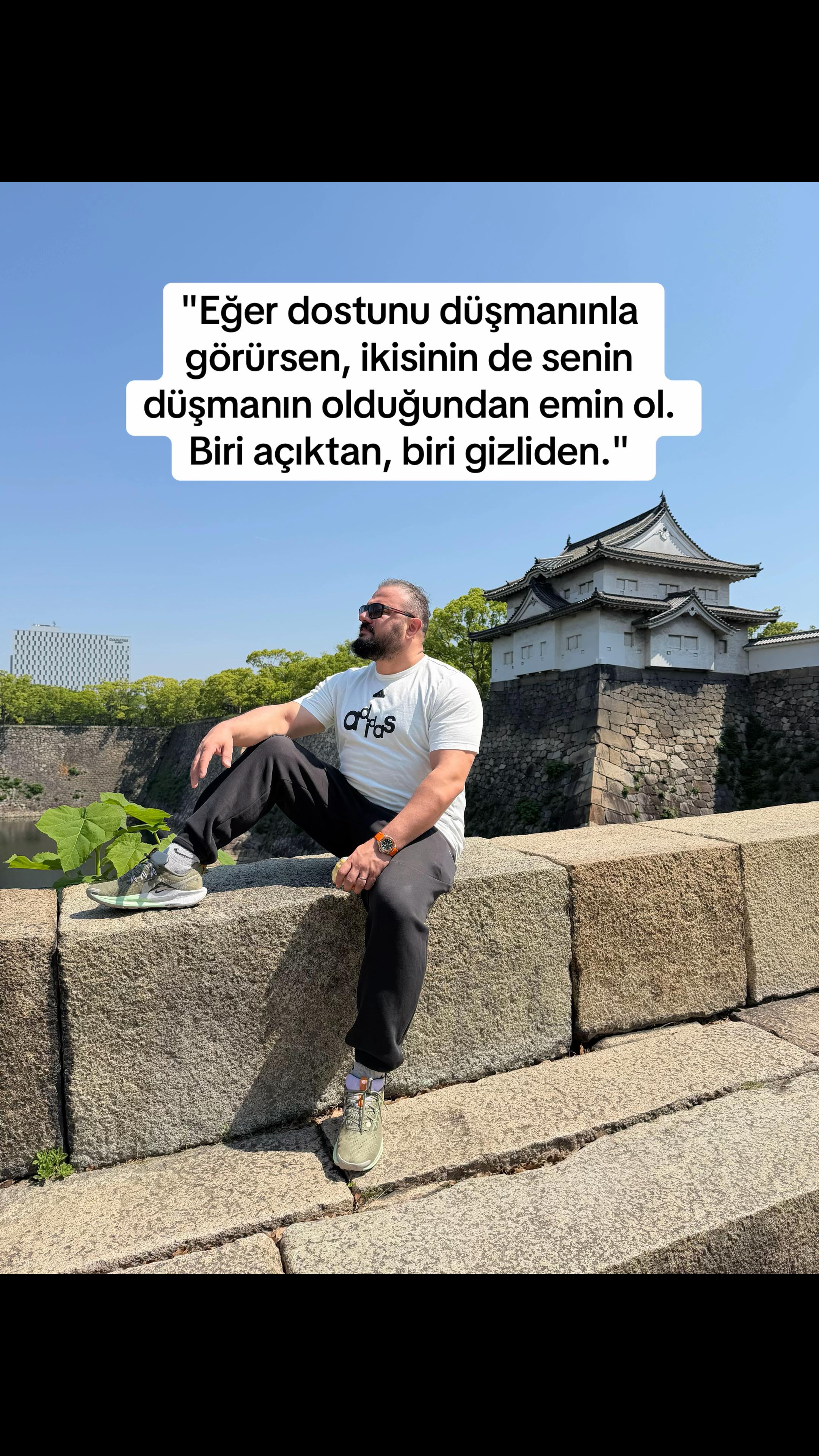 @SerhatSarı&ccedil;i&ccedil;ek