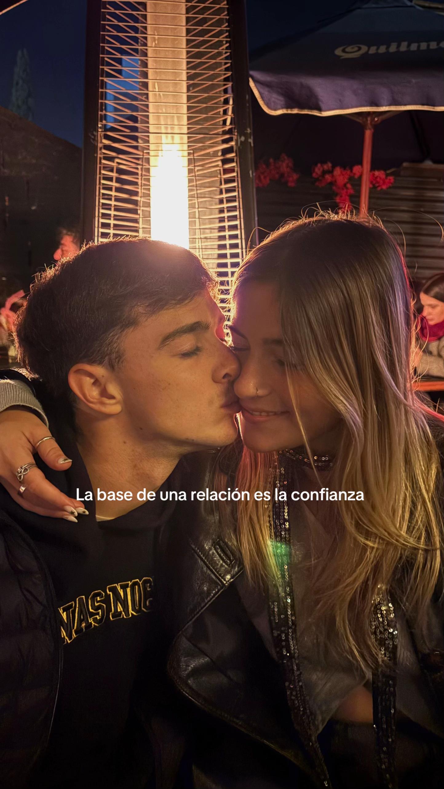 @Caro_zamiii🖤🖤