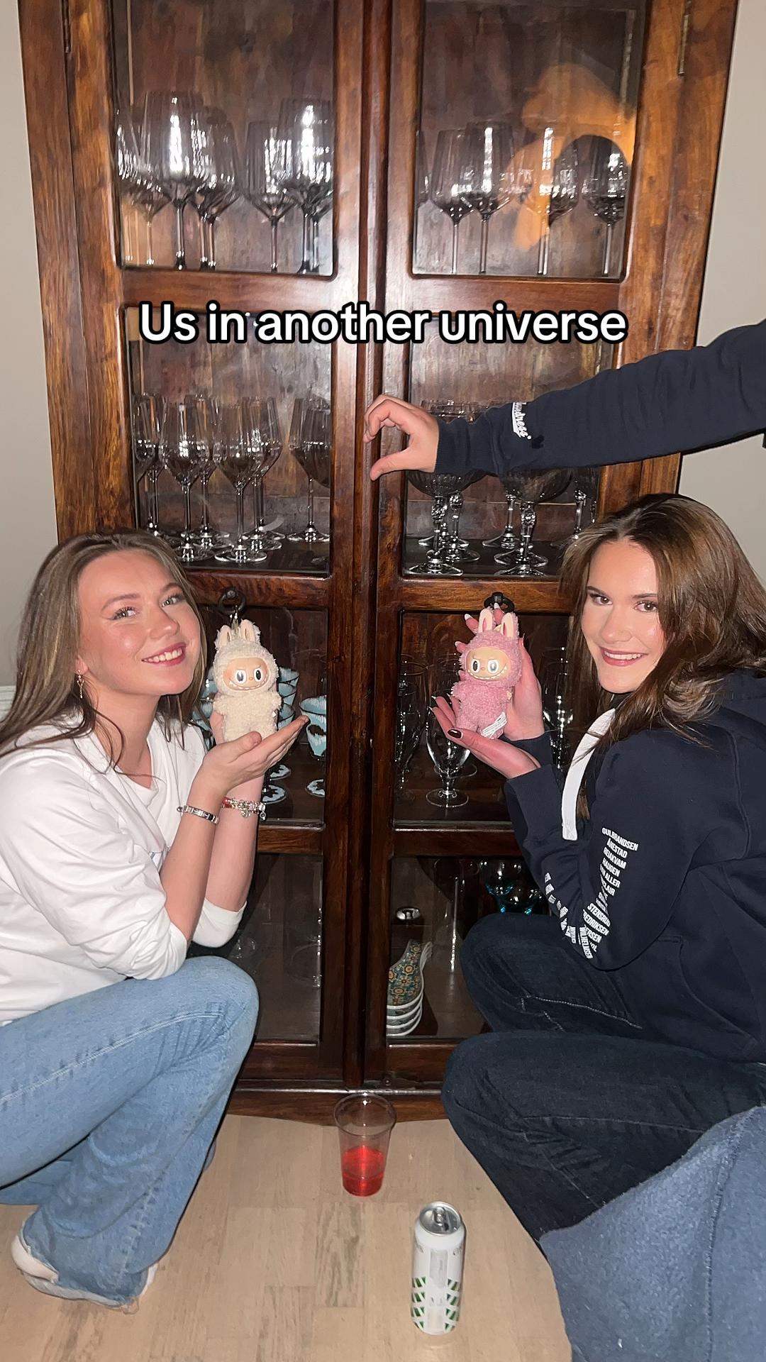 @anniesinclair