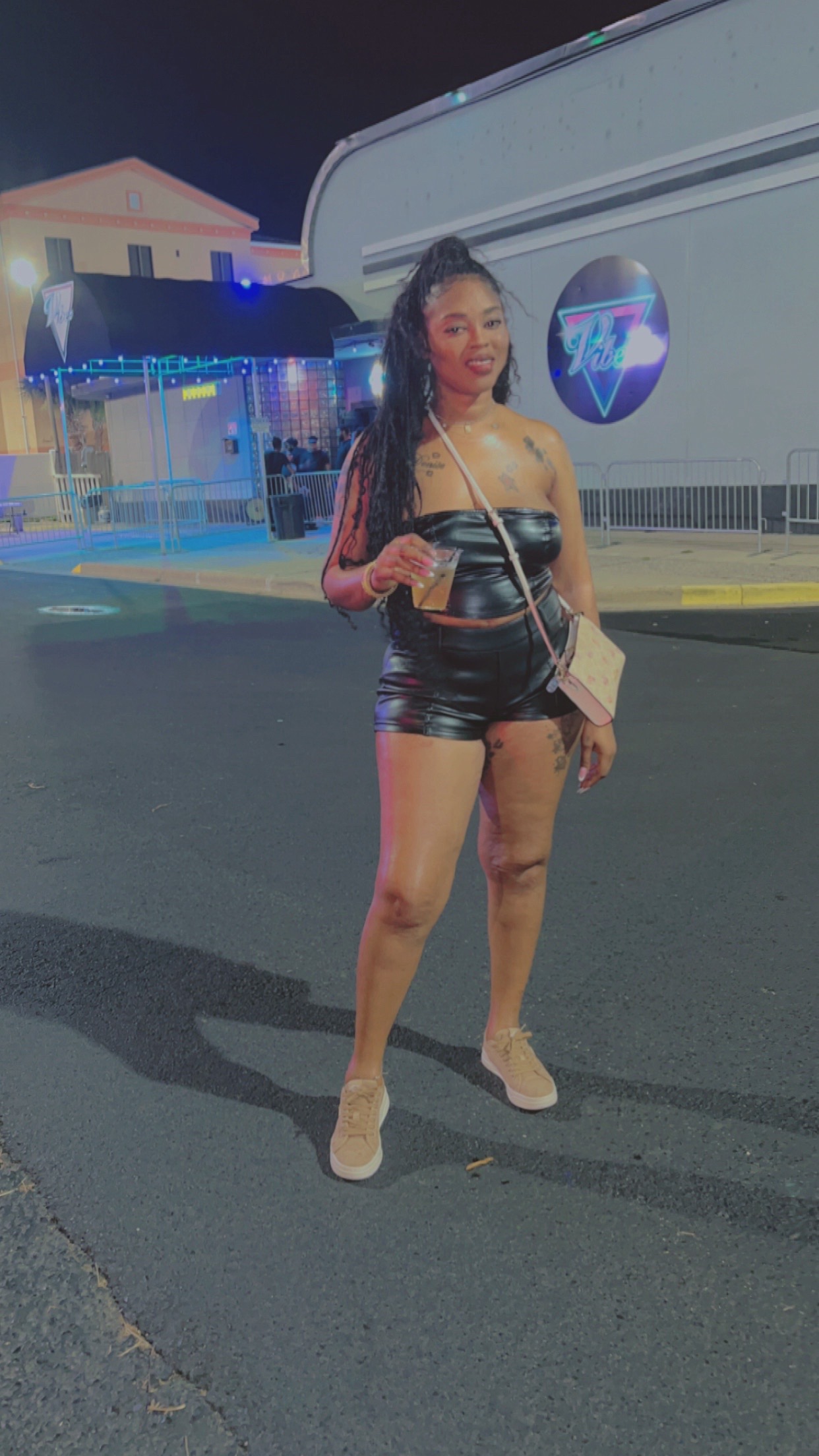 @Rare gem 💎🎭