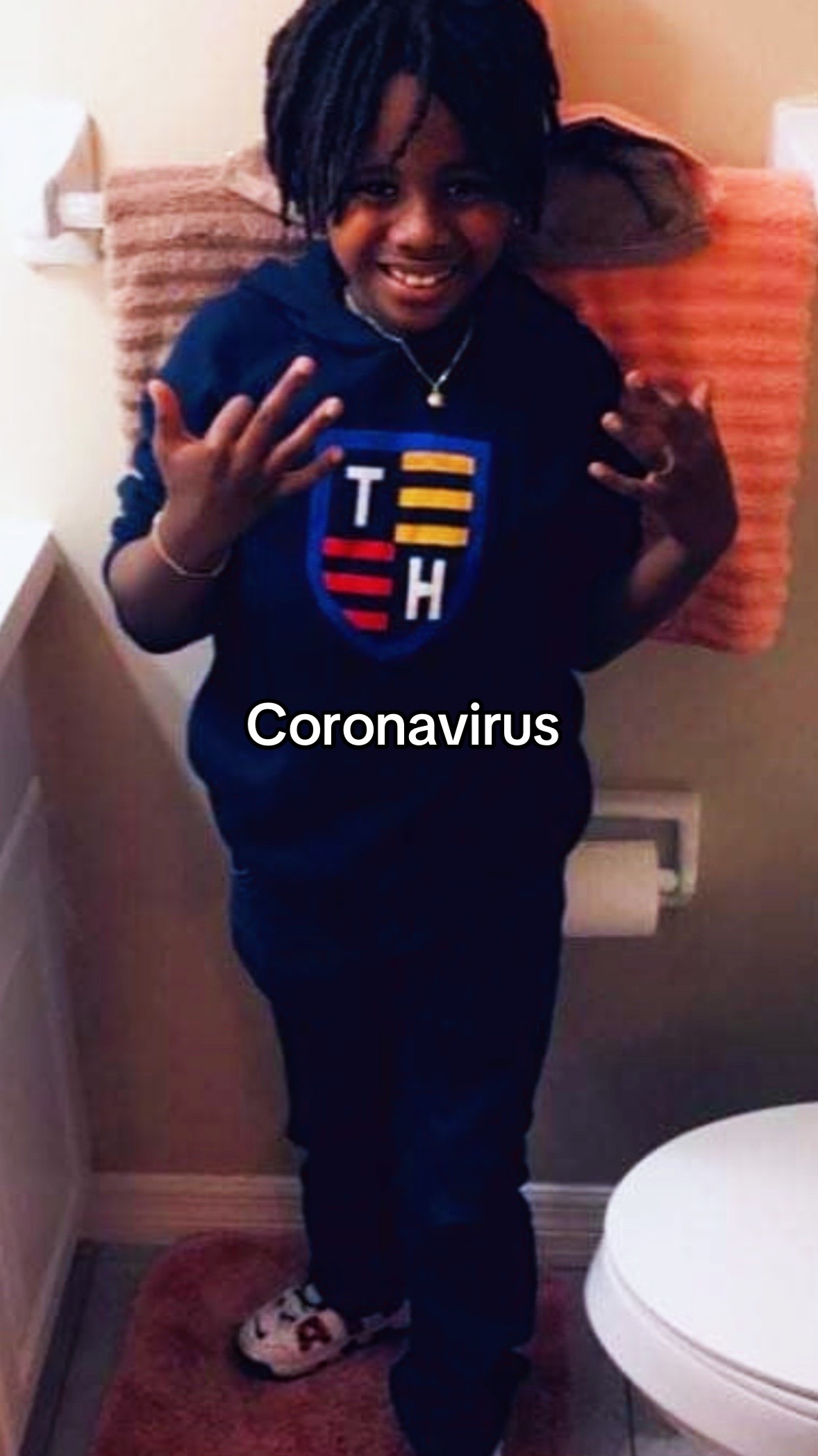 @3ħř&euml;&euml;🦊