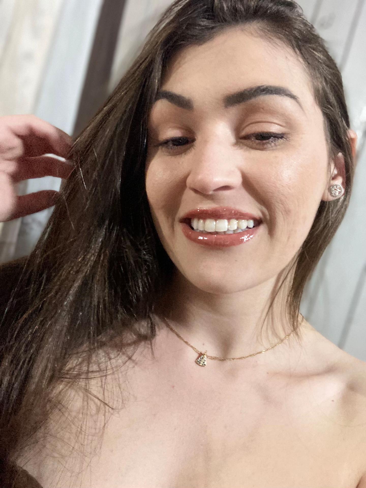 @brunaahardt