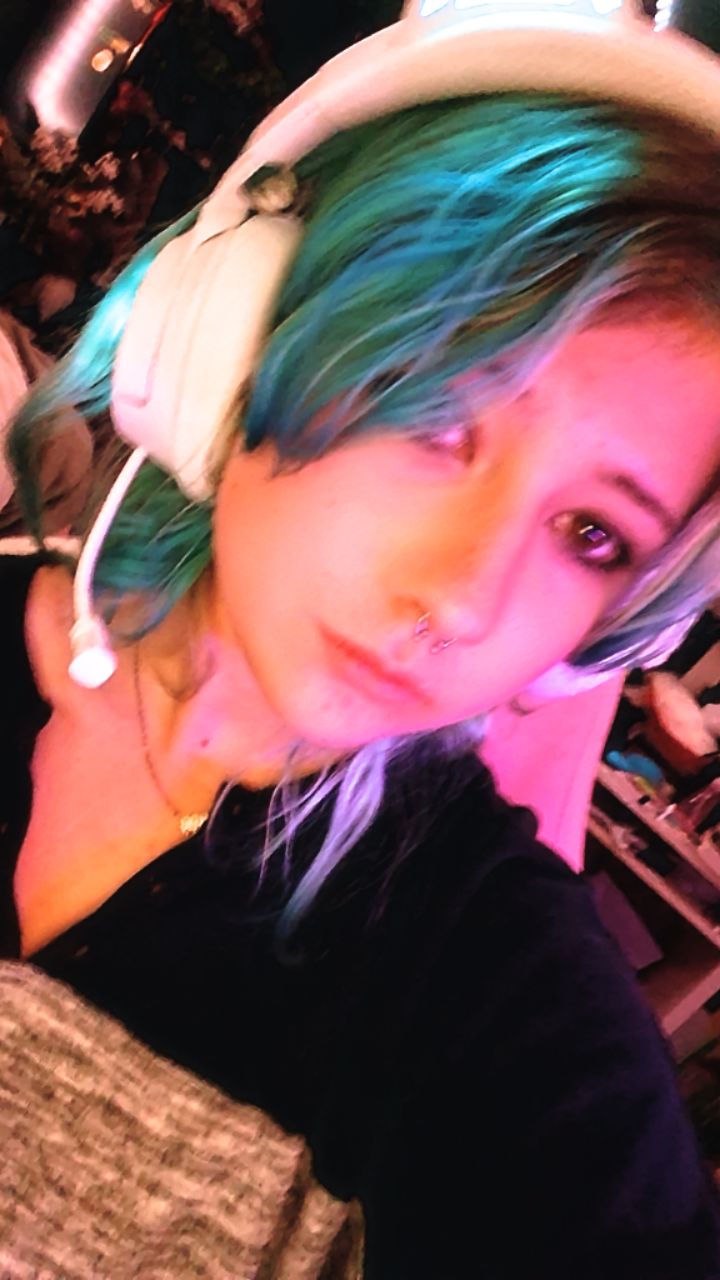 @Lilyyy