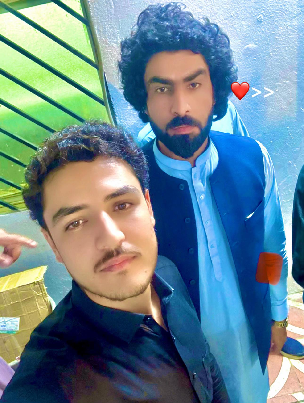 @Waqasoo!🌸