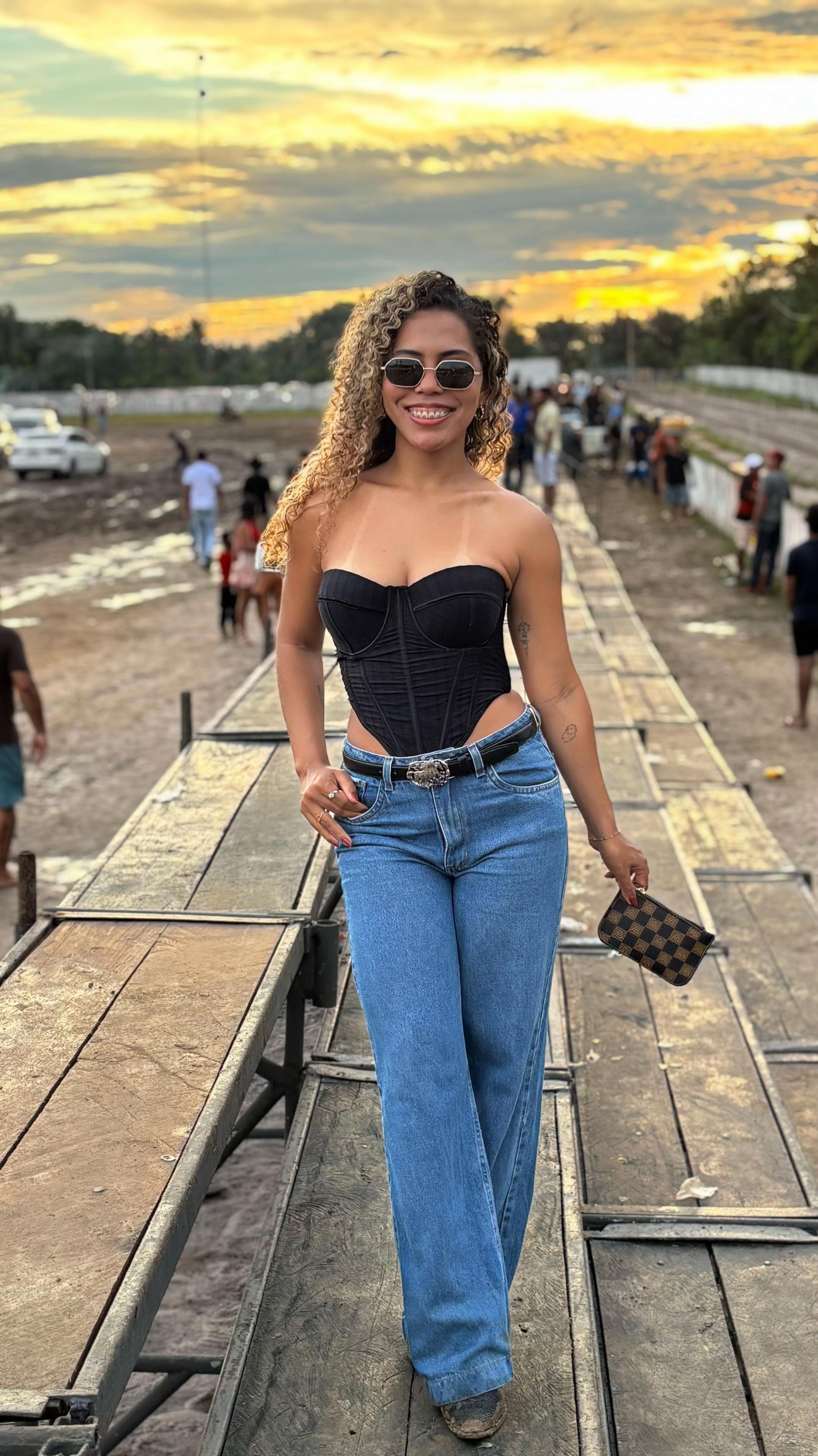 @Ana Maria