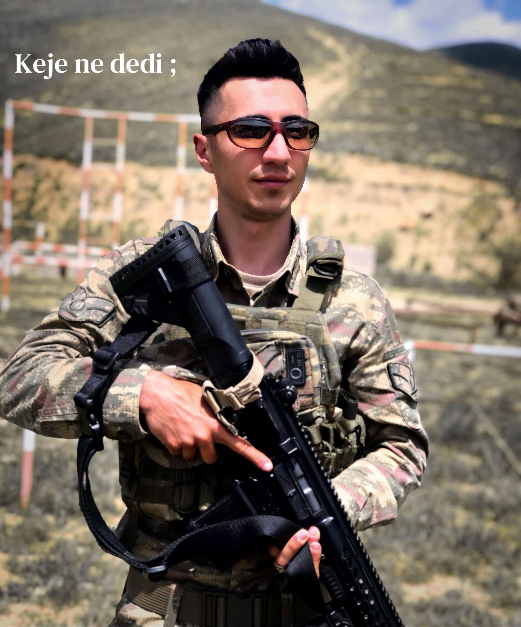 @𝘼𝙔𝘿𝙄𝙉 𝙆𝙄𝙍𝙈𝙄𝙕𝙄 🇹🇷