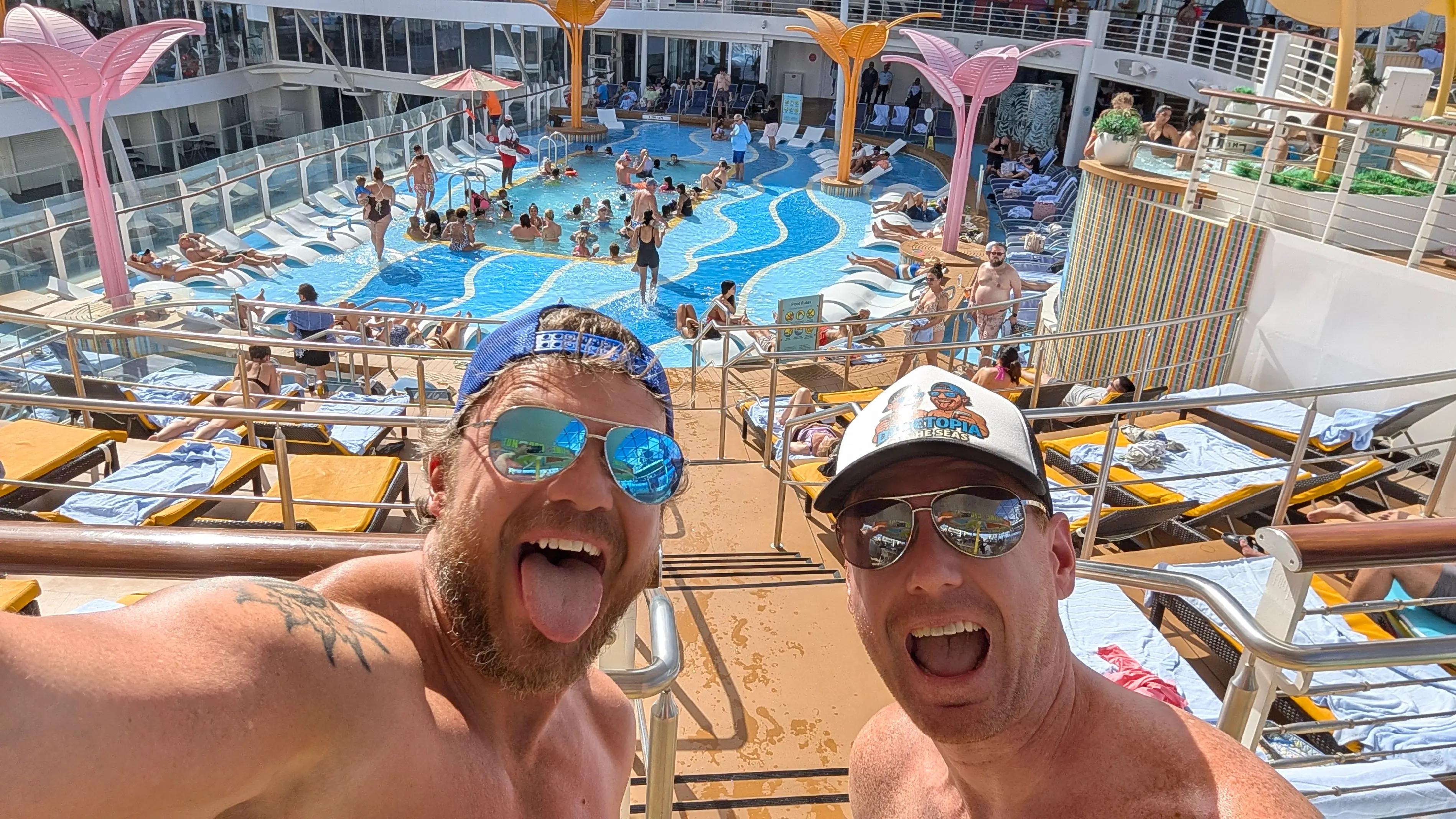 @DudeTopia Of The Seas