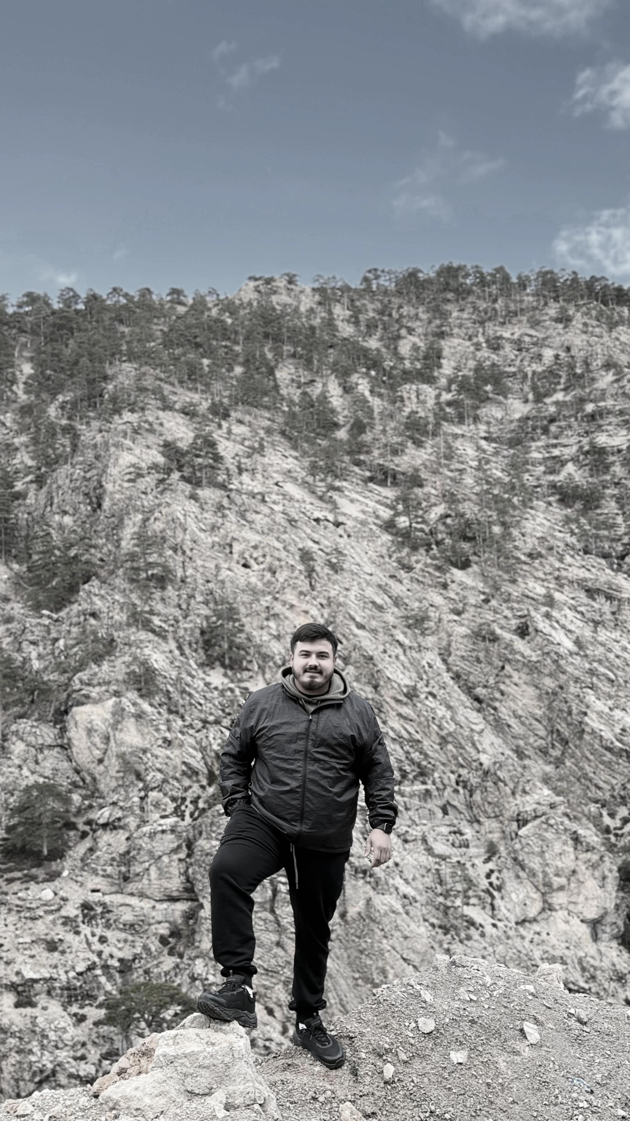 @Emir CAN Guneş