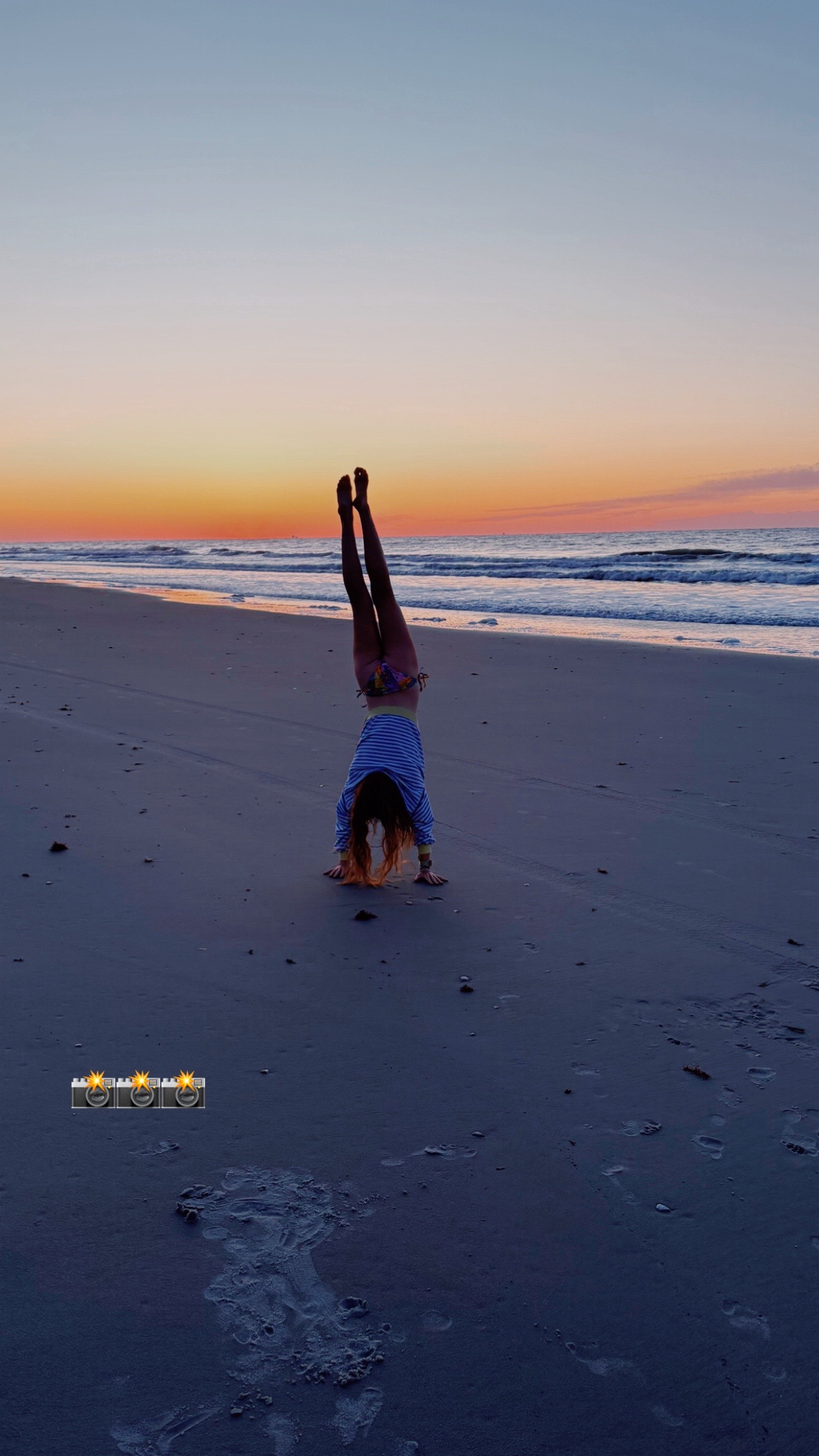 @🤸&zwj;♀️👙🍭✌️🍟🤙🐬😝