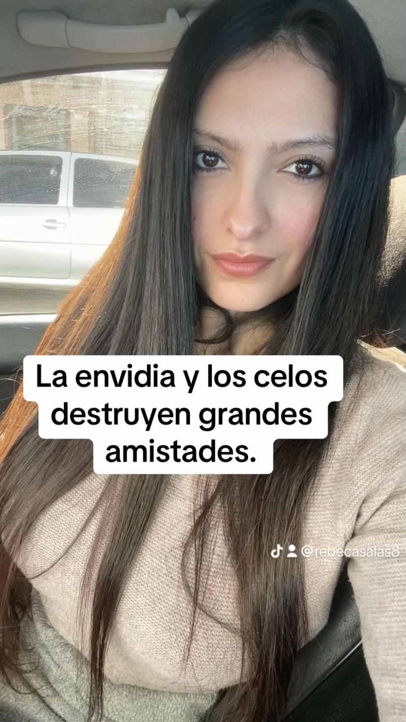 @rebecasalas8