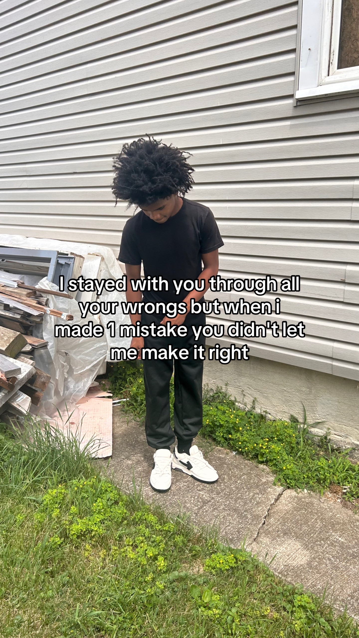 @⃟