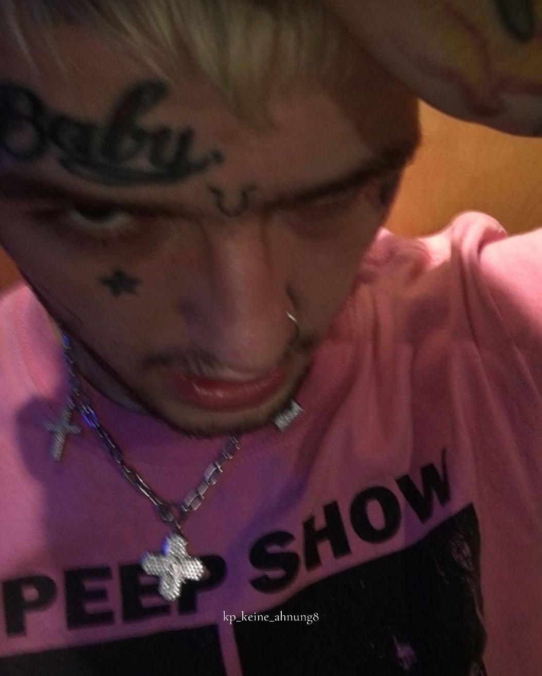 @Lil peep fan page🫶🏽𝐋☹︎𝐕𝐄