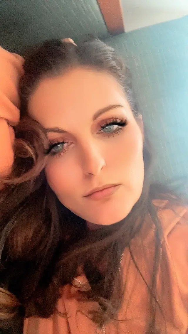 @NicolePaige87