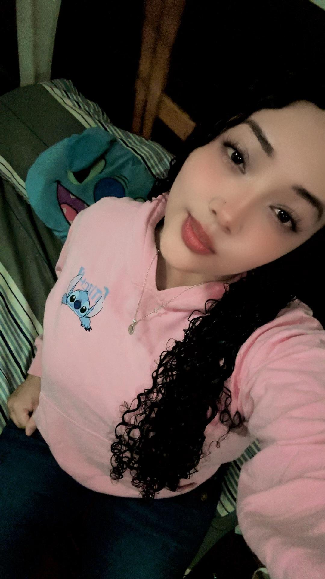 @BarbieM🍒♡