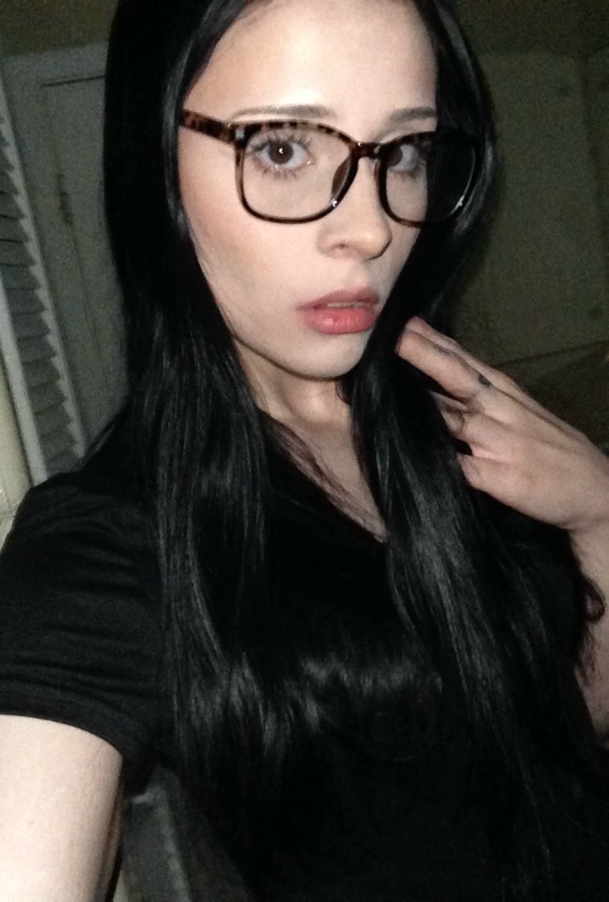 @✱