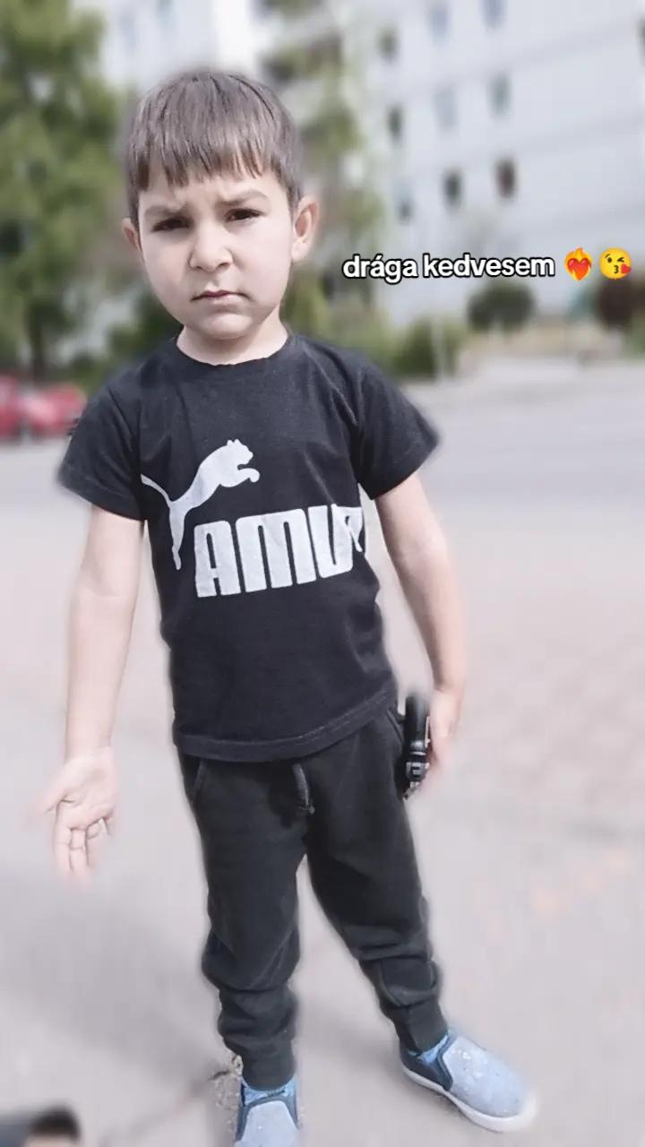 @𝑀𝒶𝓁𝓋𝒾𝓃🕳️