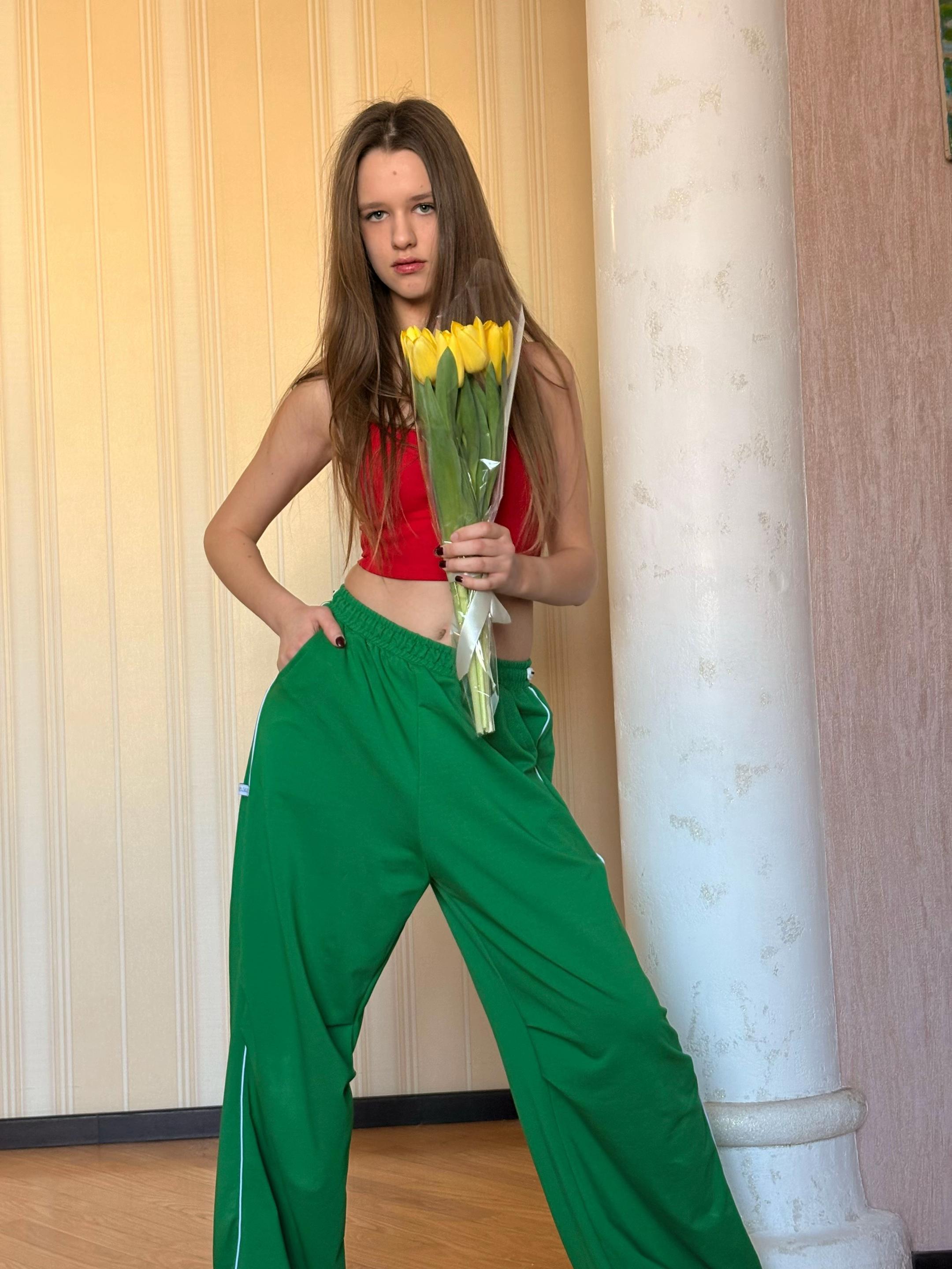 @Polina🫅model