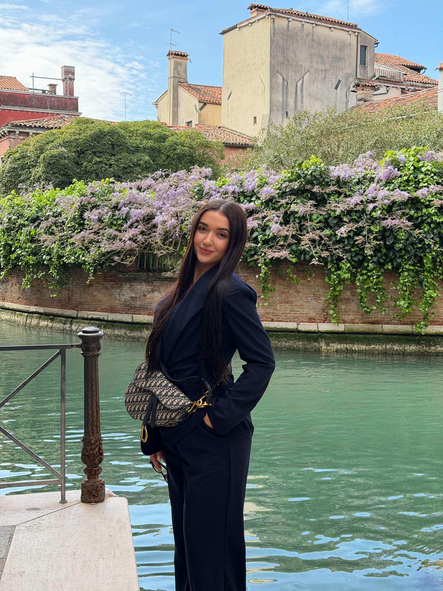 @𝒜𝓃𝓃𝑔𝑒.𝓁𝒾𝓃𝒶