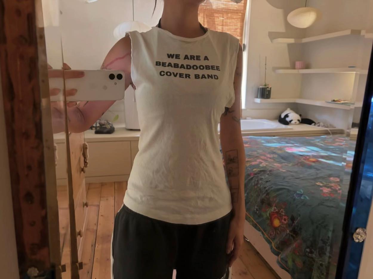 @Beabadoobee