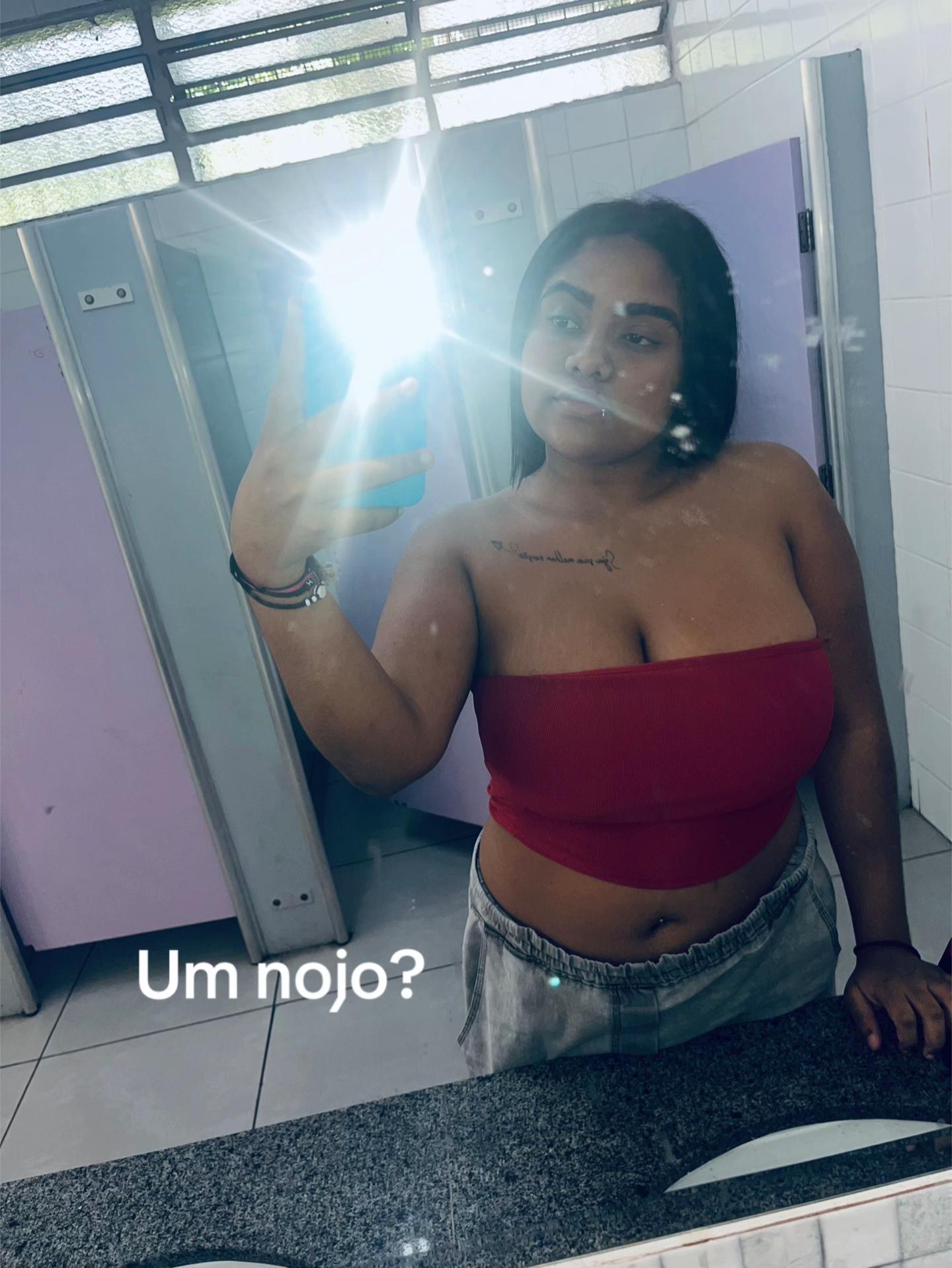 @ajuliaoficial_