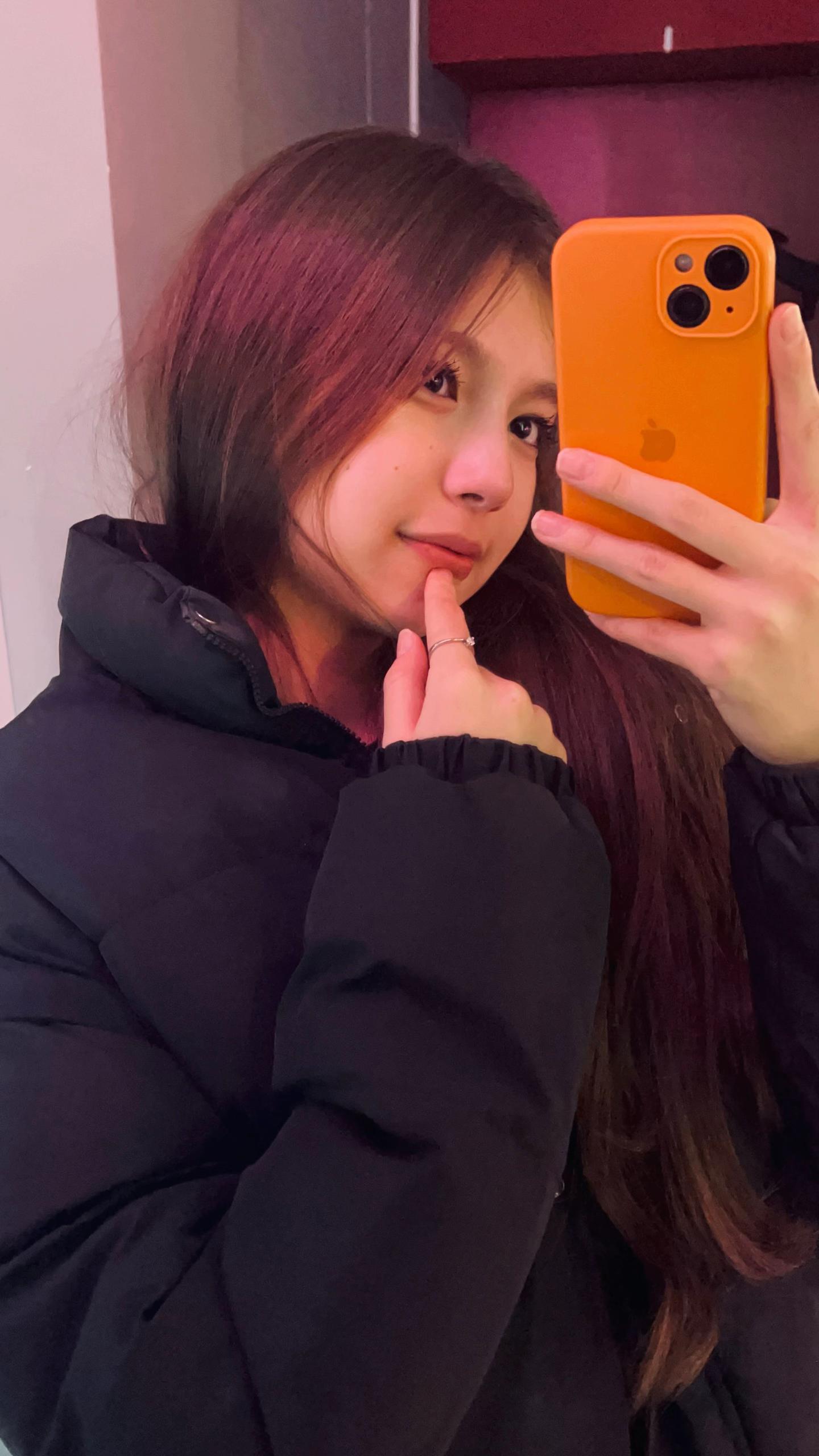 @𝓑𝓸𝓽𝓪𝓼𝓱𝔂𝓶🐰