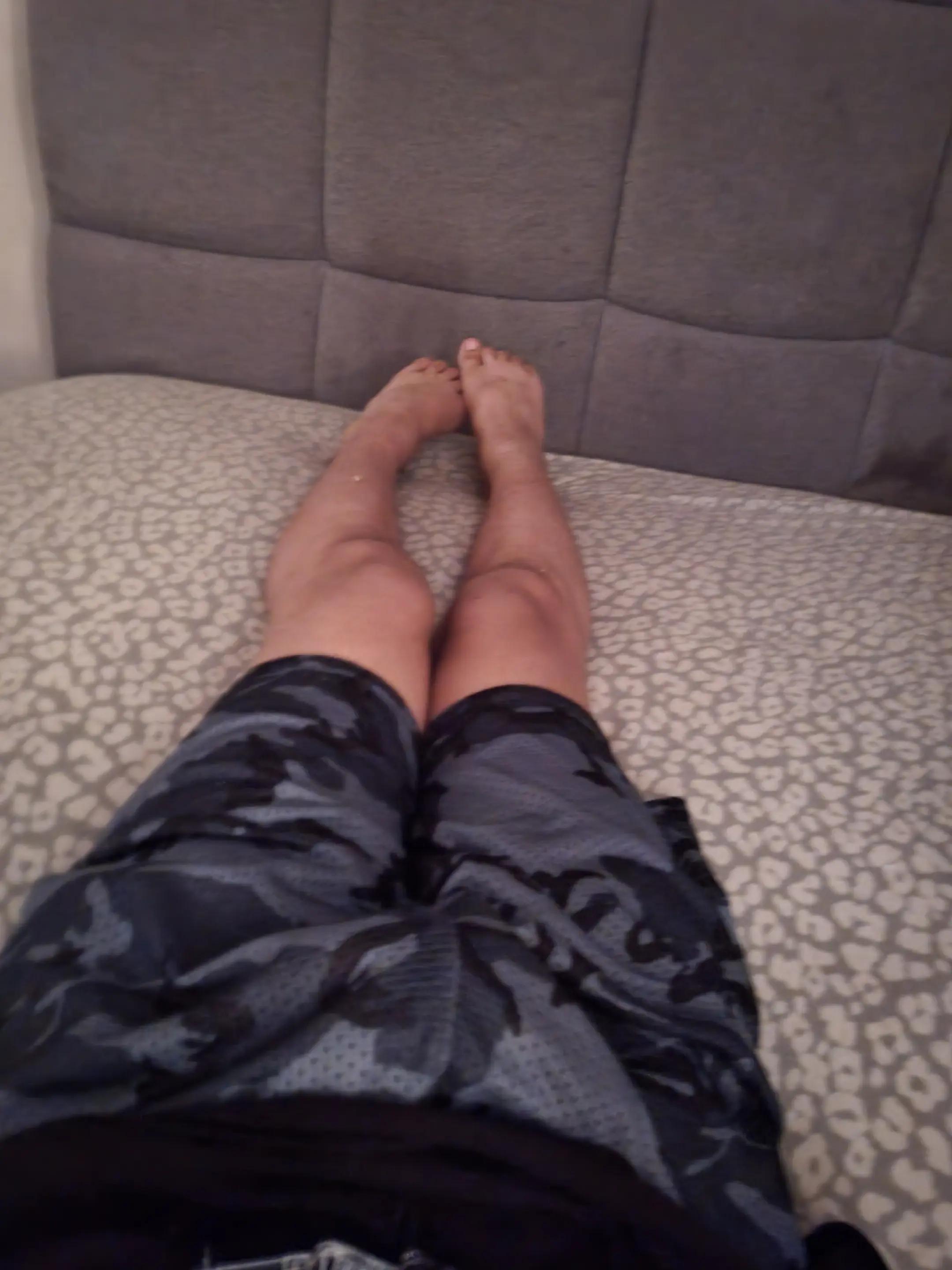 @femboythighs