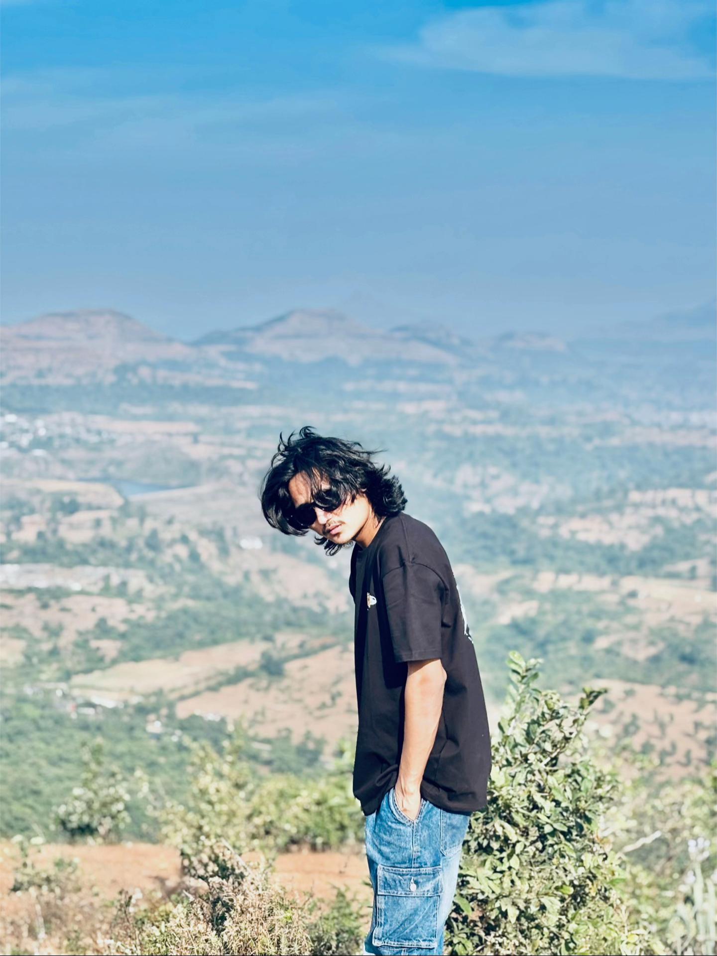 @️RoHiT 🧿💗