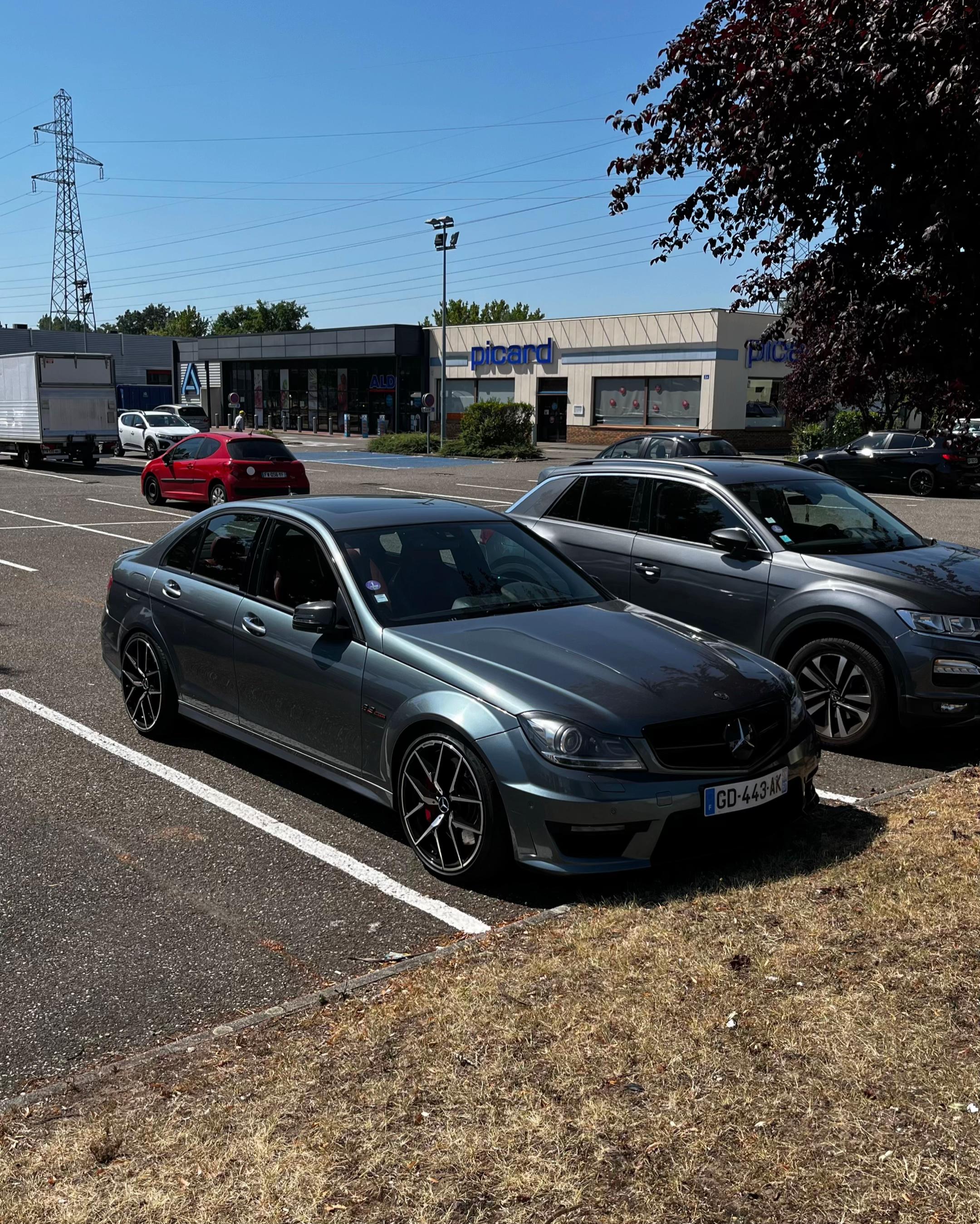 @joel.and.cars