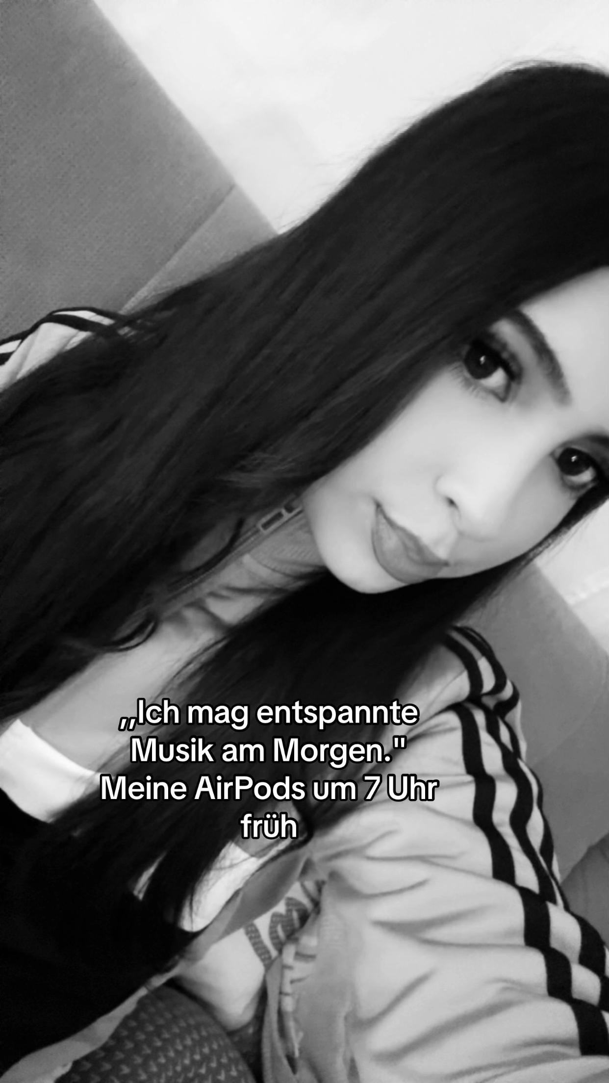@naomiiii