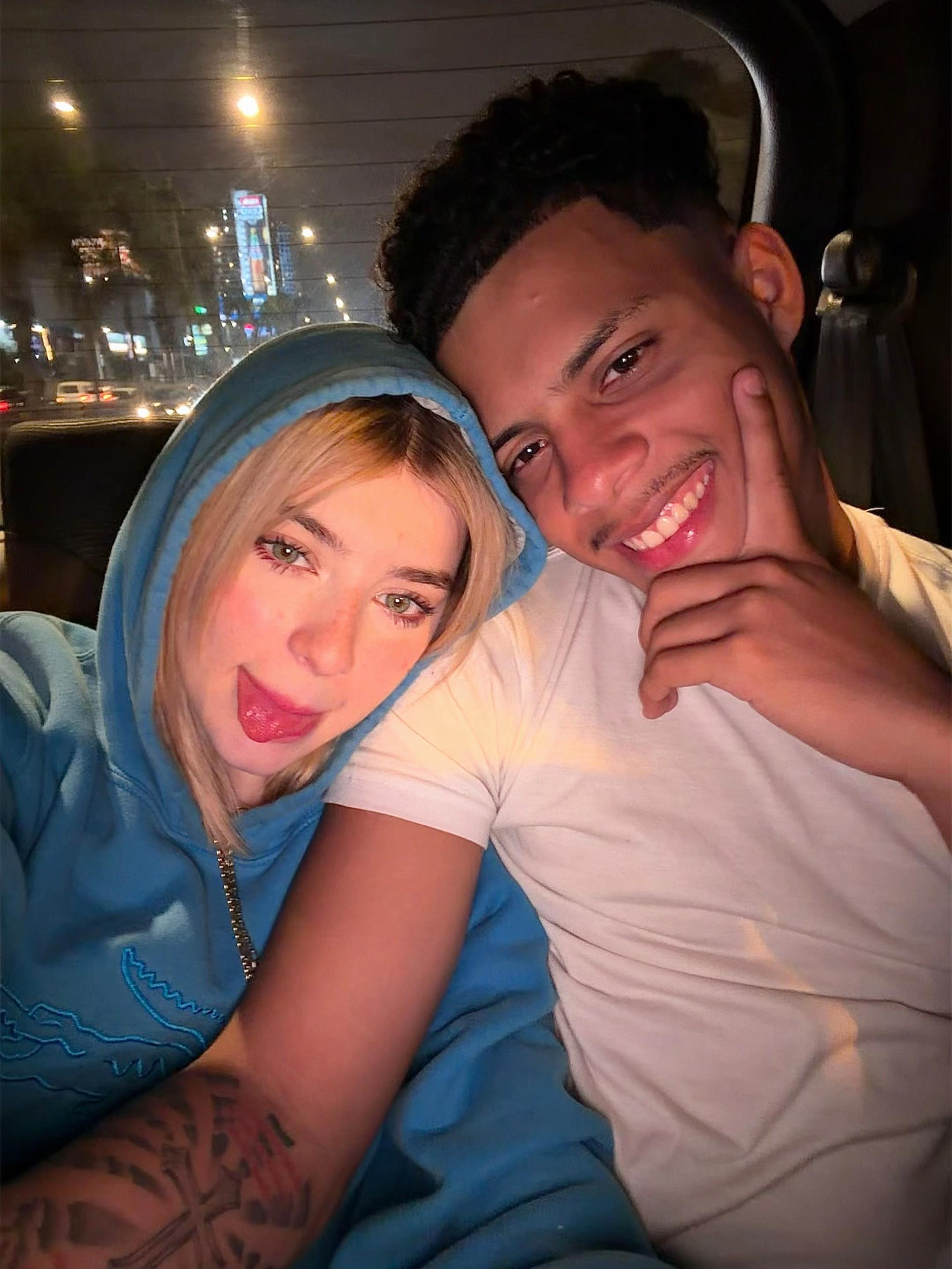 @Soyalejandro