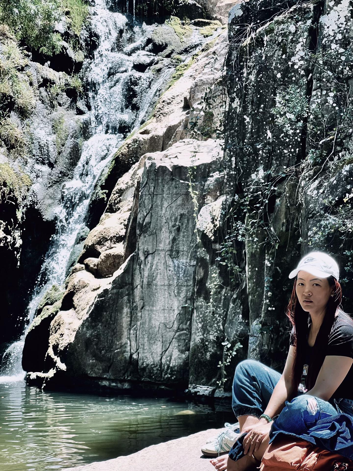 @Kiss Hang cHHeten HyOLmO