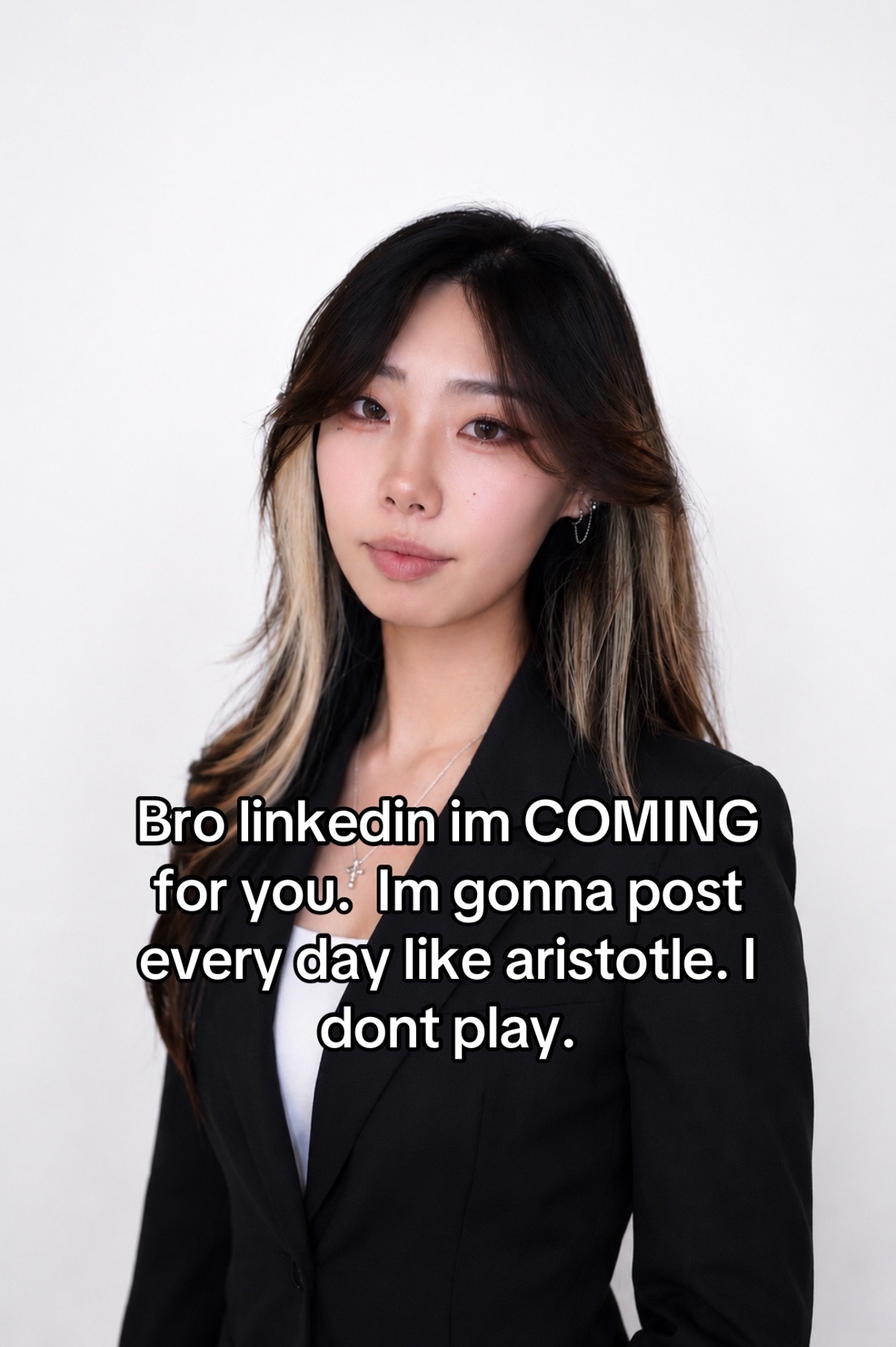 @adri_323_