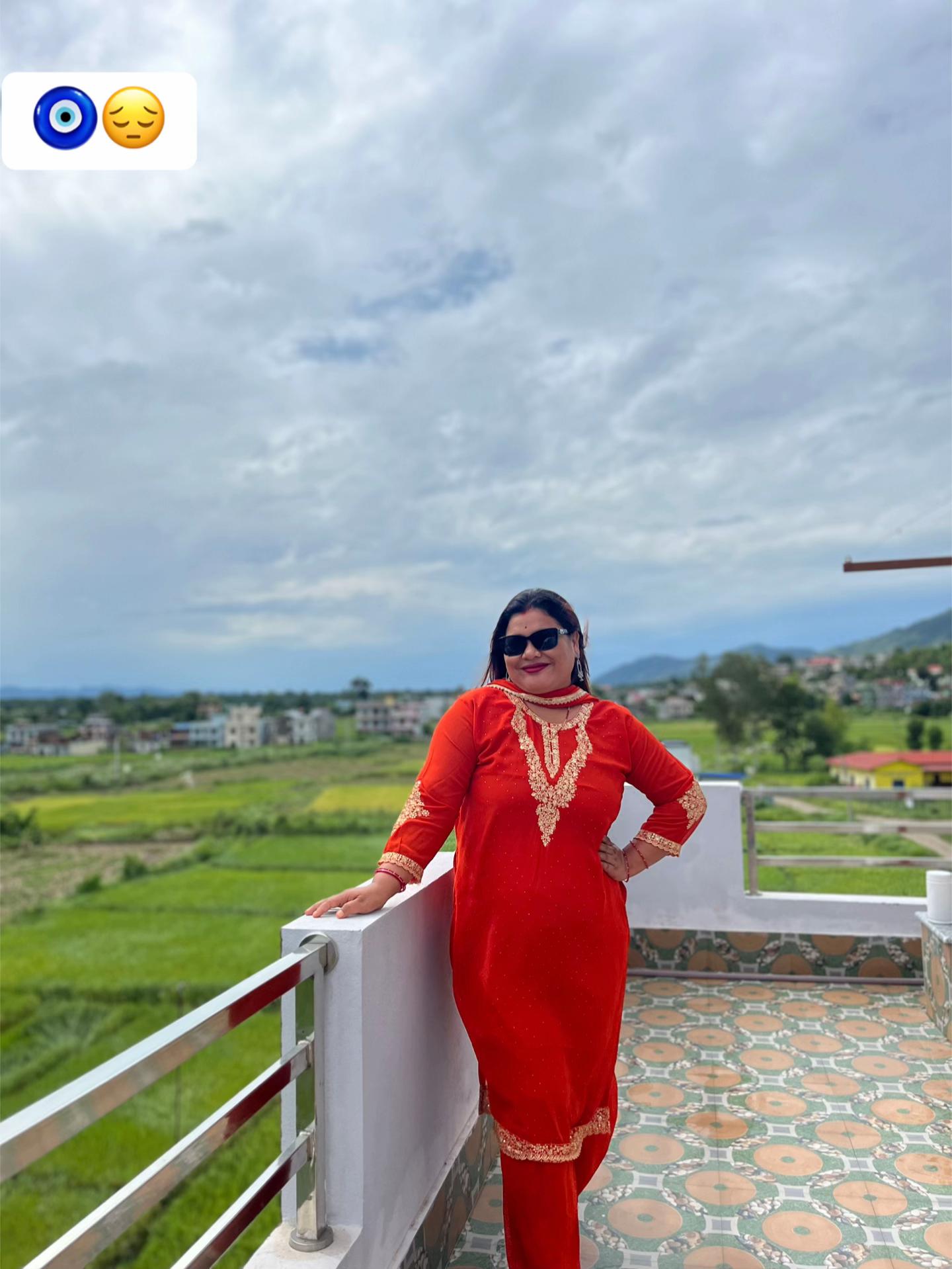 @राधा सेन ठकुरि 🧿🫶