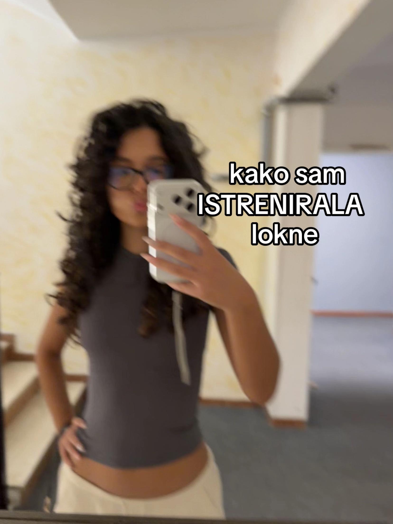 @Isidora
