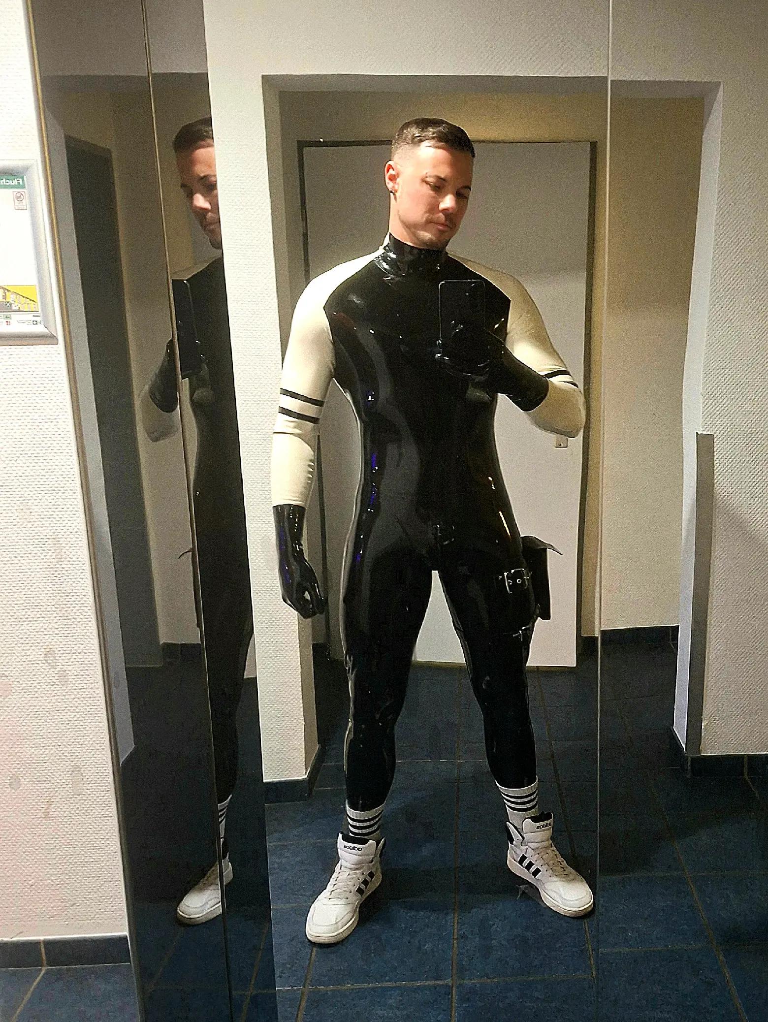 @LatXkatz_WesleyTex