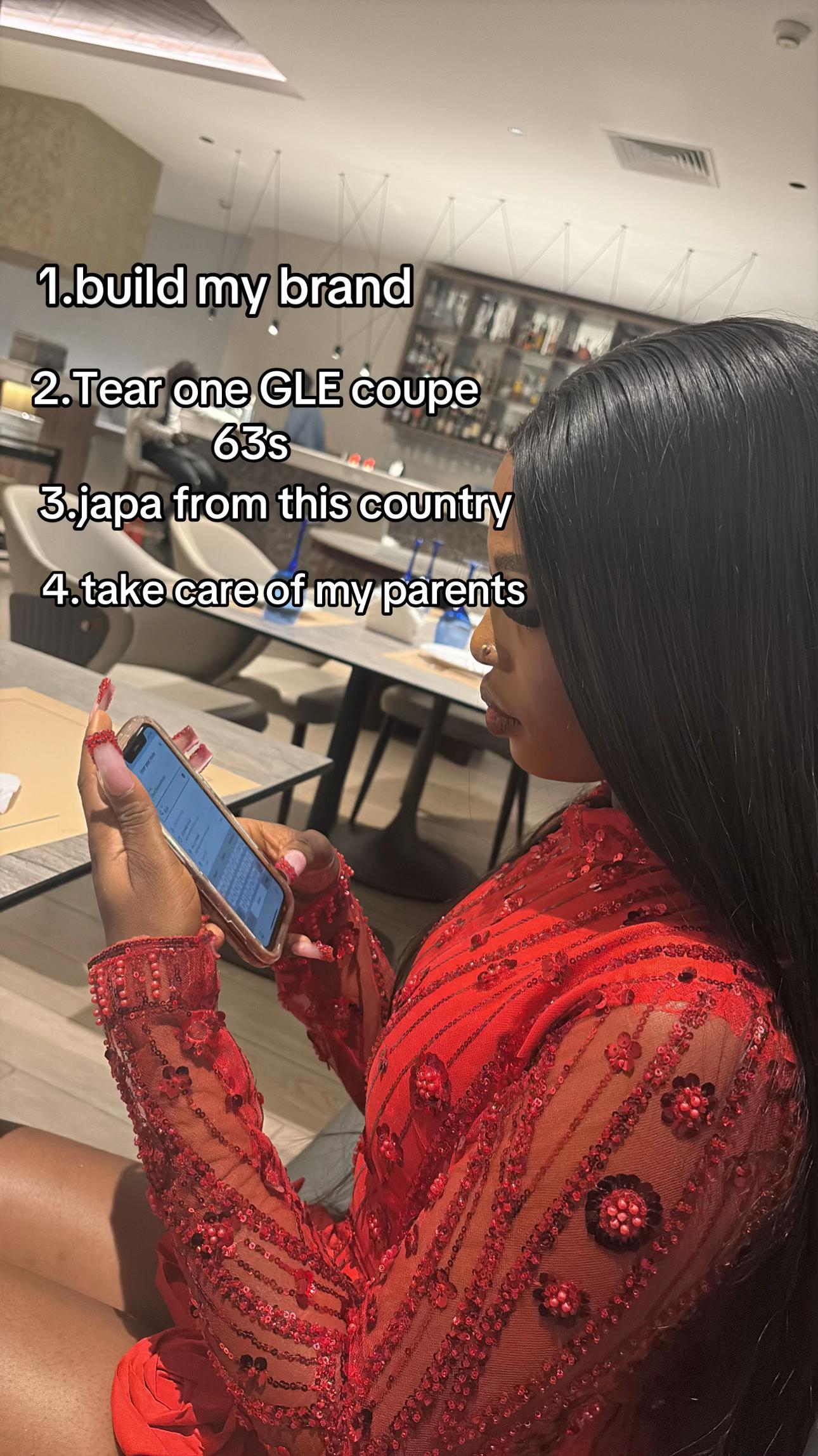 @"　 　  ️"