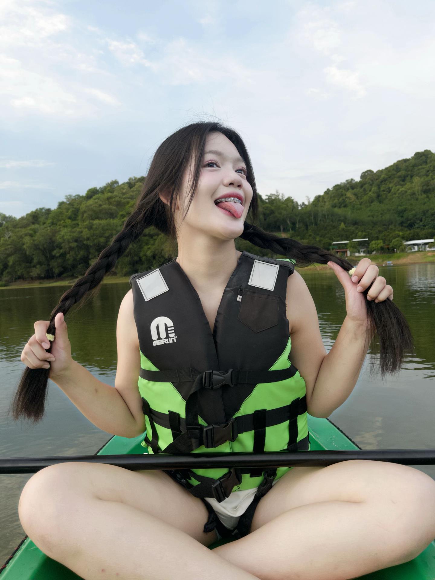 @𝗻𝘂𝗱𝗲𝗲