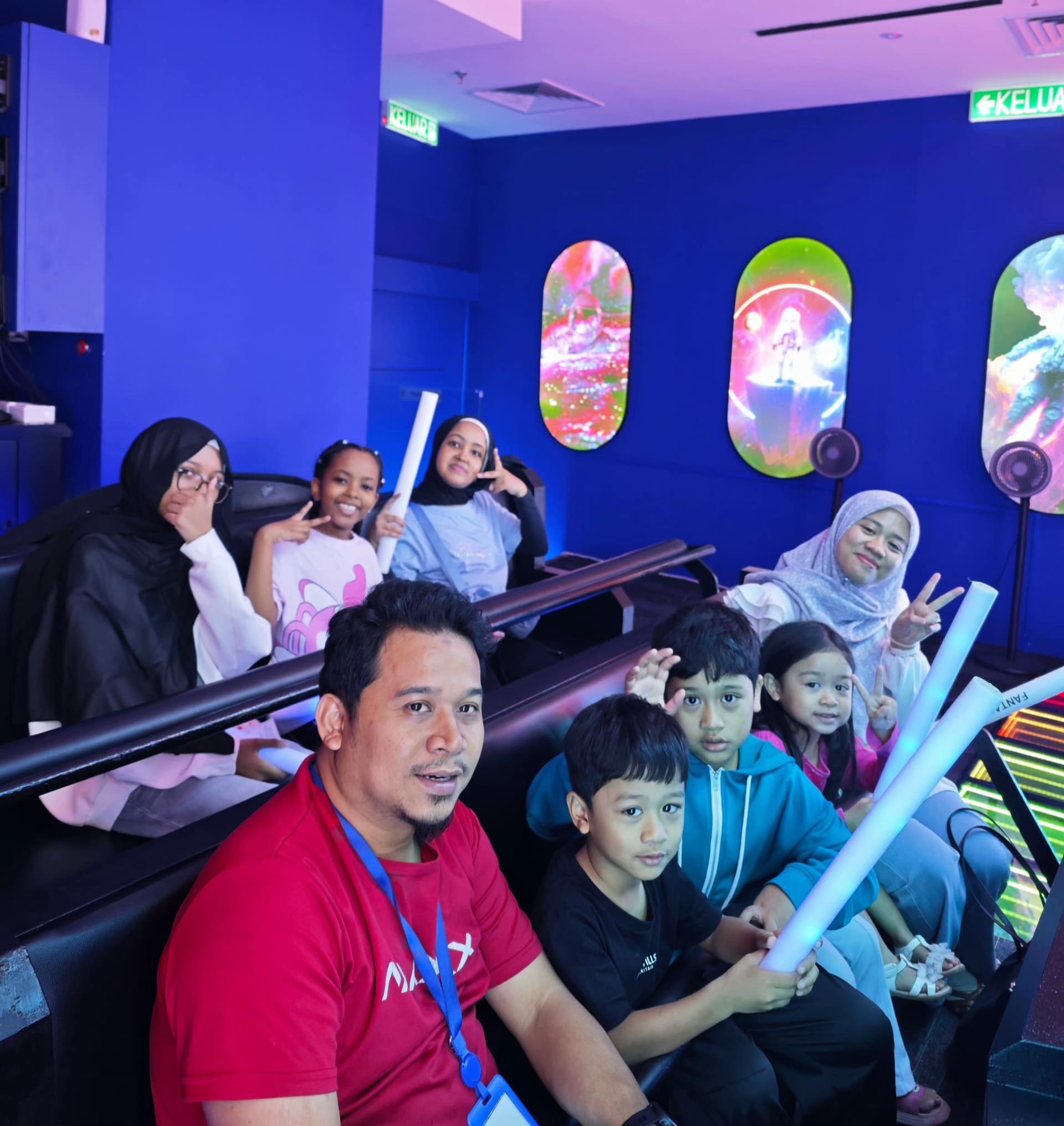 @FANTASY WORLD KL
