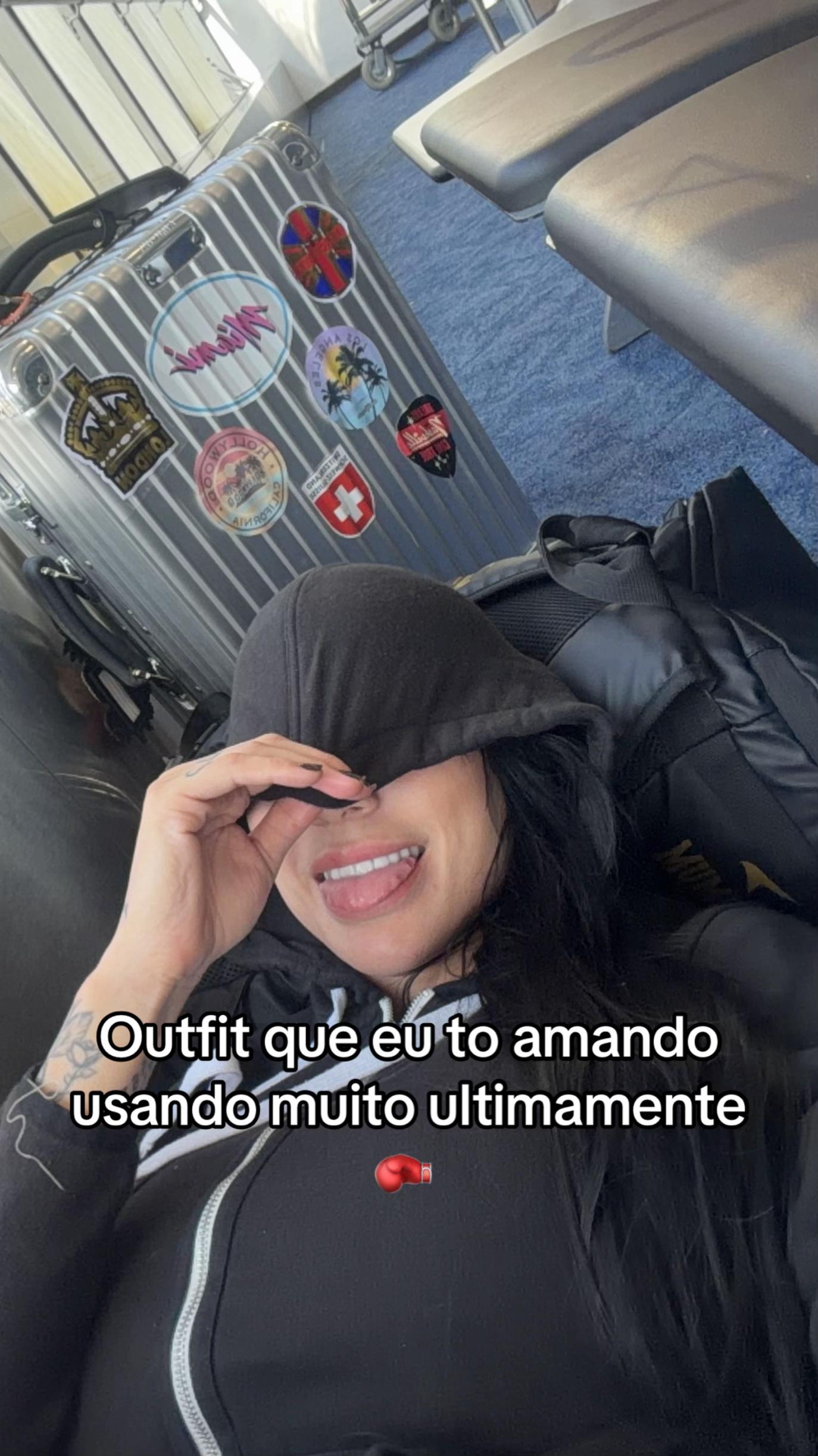 @JULLY POCA 🥊
