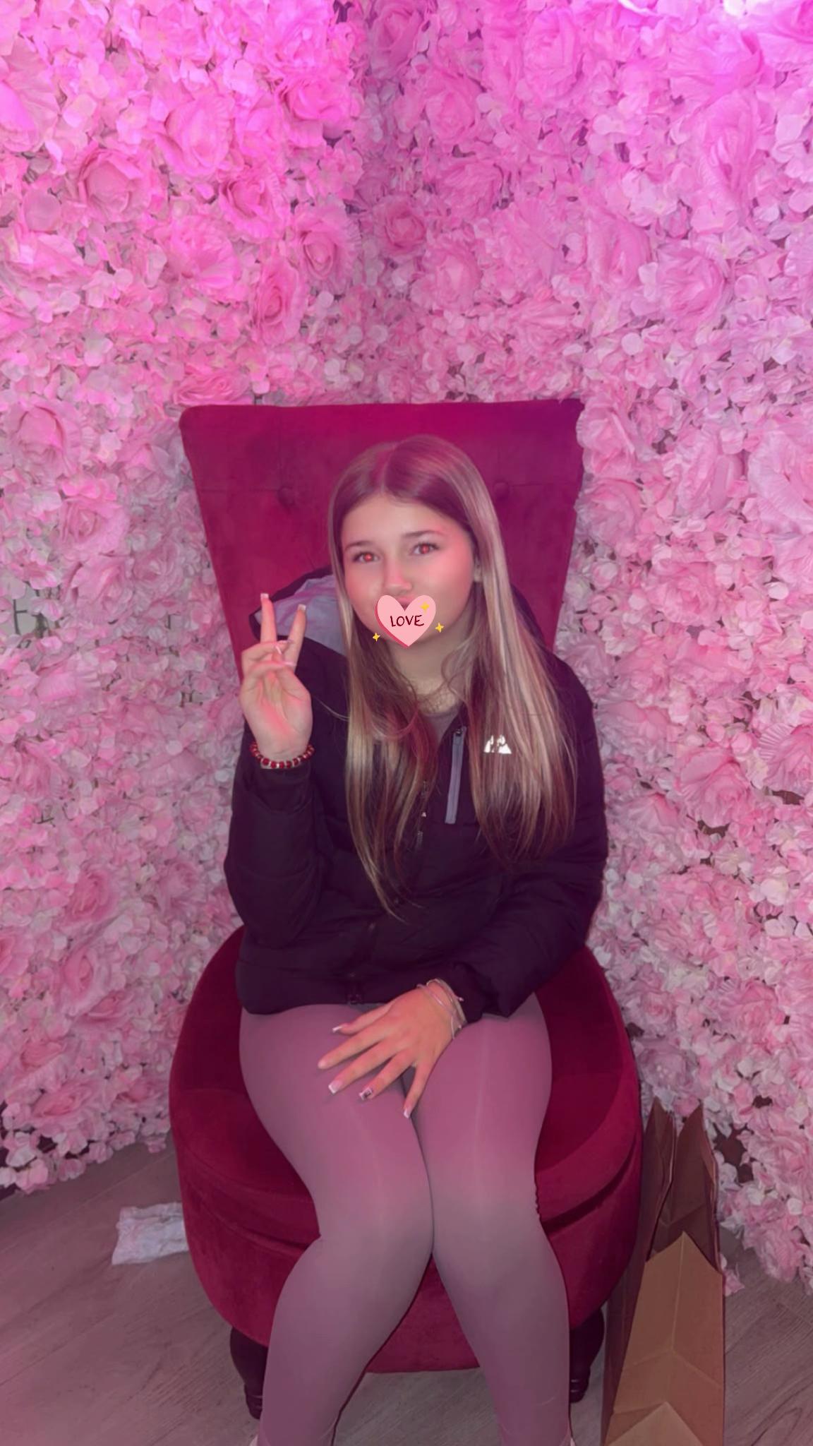 @Scarlett Garside