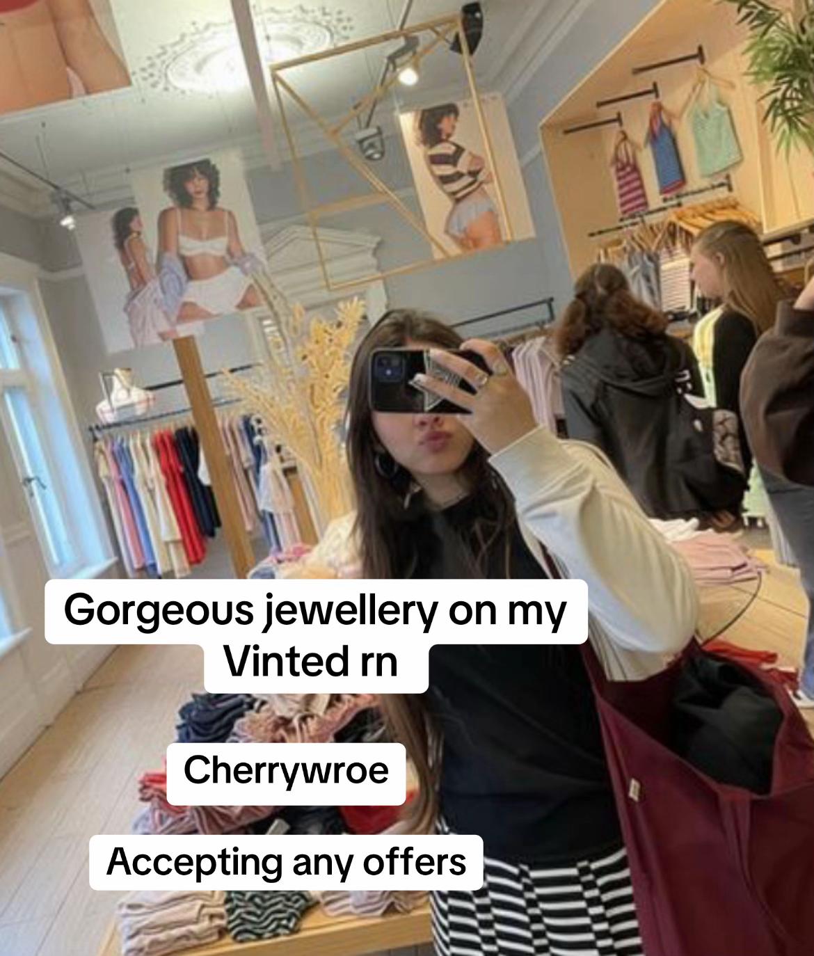 @CherryViolet💋