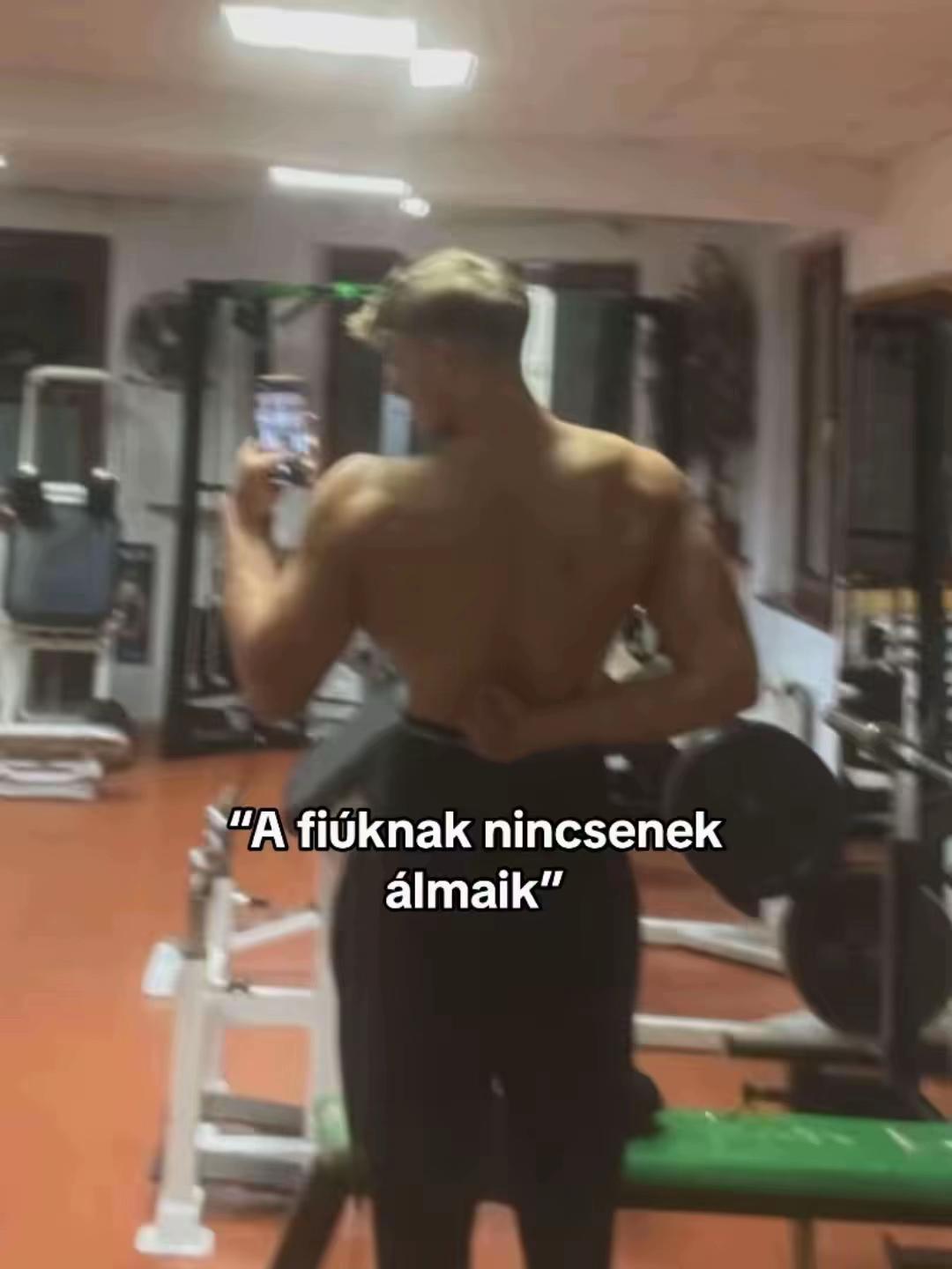 @Moln&aacute;r Andr&aacute;s