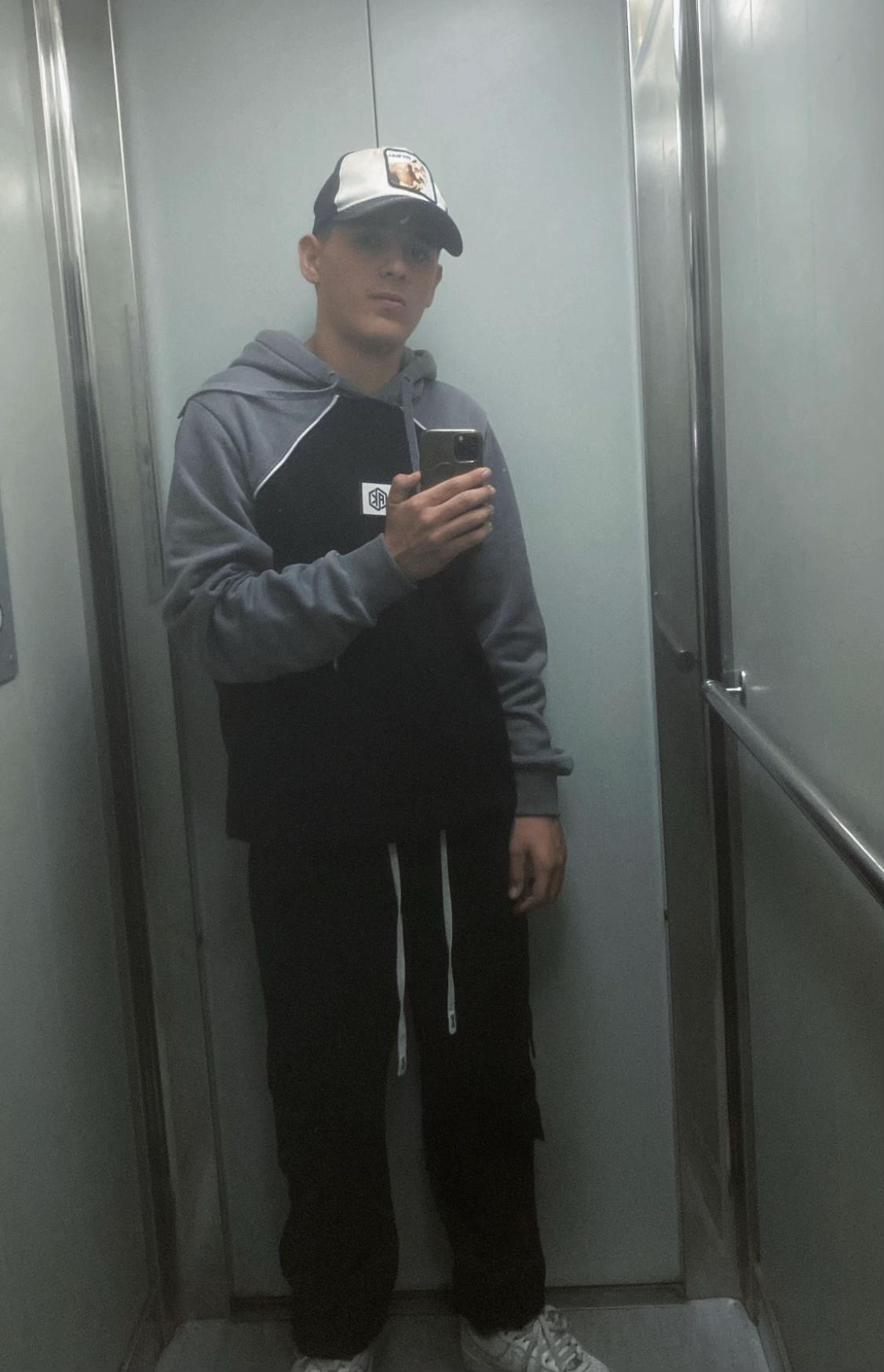 @S.R.🤯✌🏽