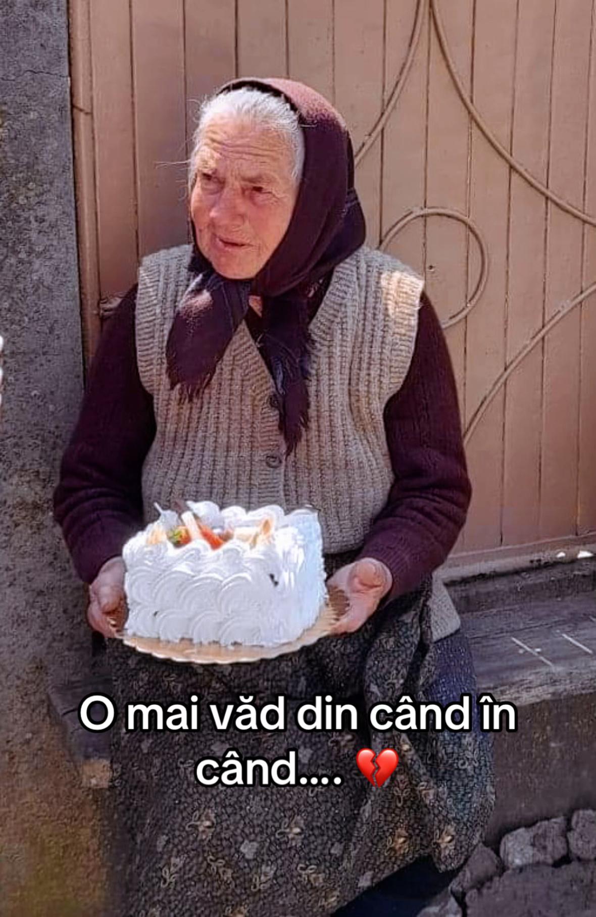 @Adelina Elena