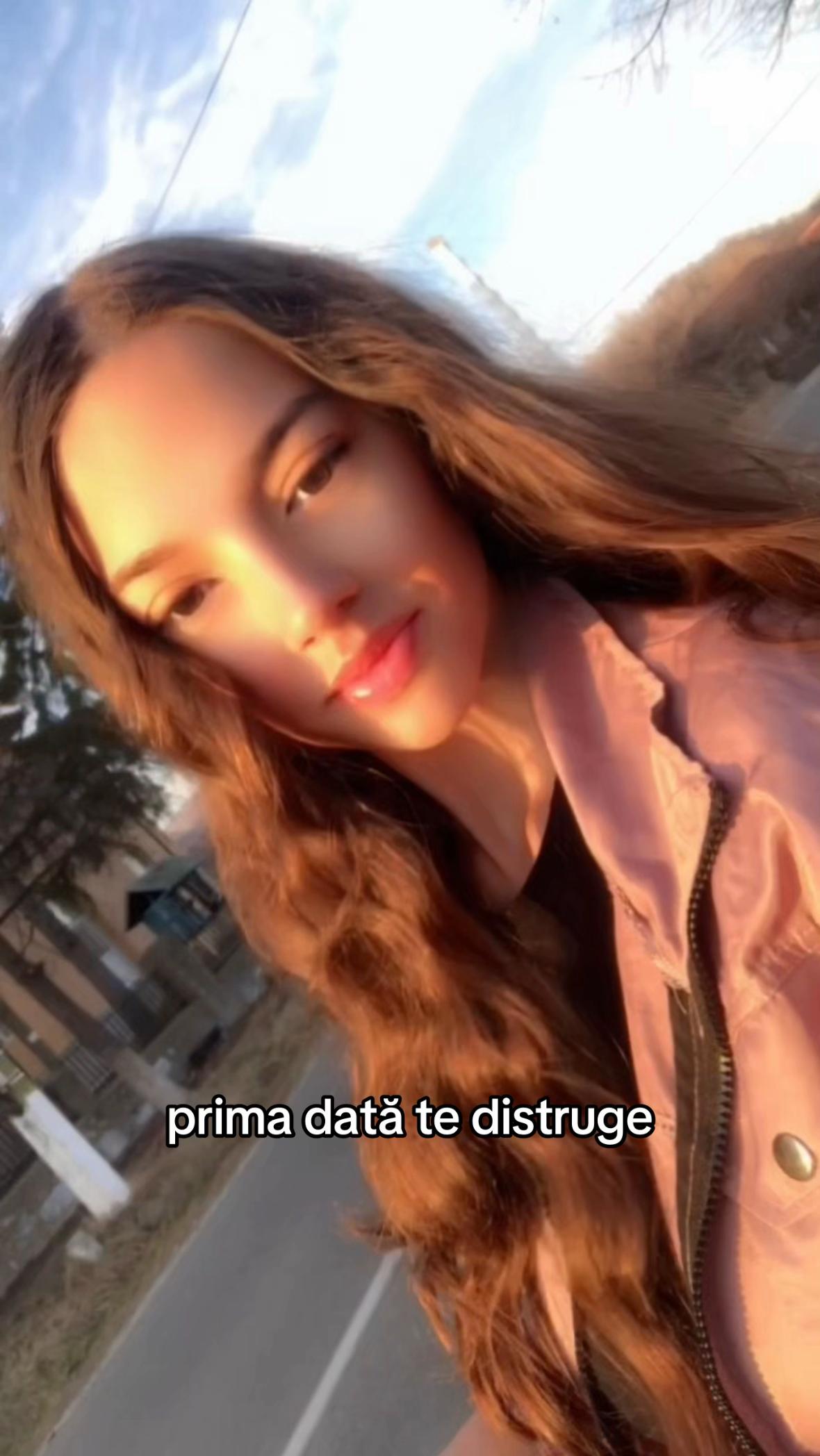 @𝐿𝒶𝓋𝒾🐍