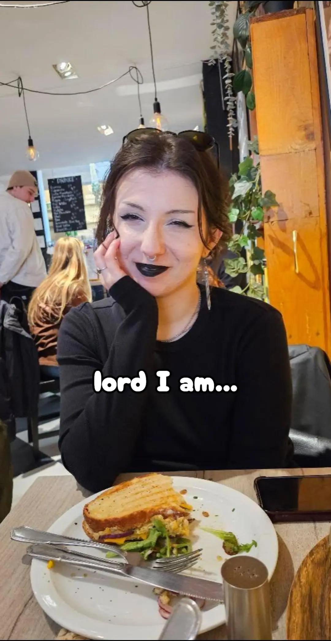 @CatxSoho