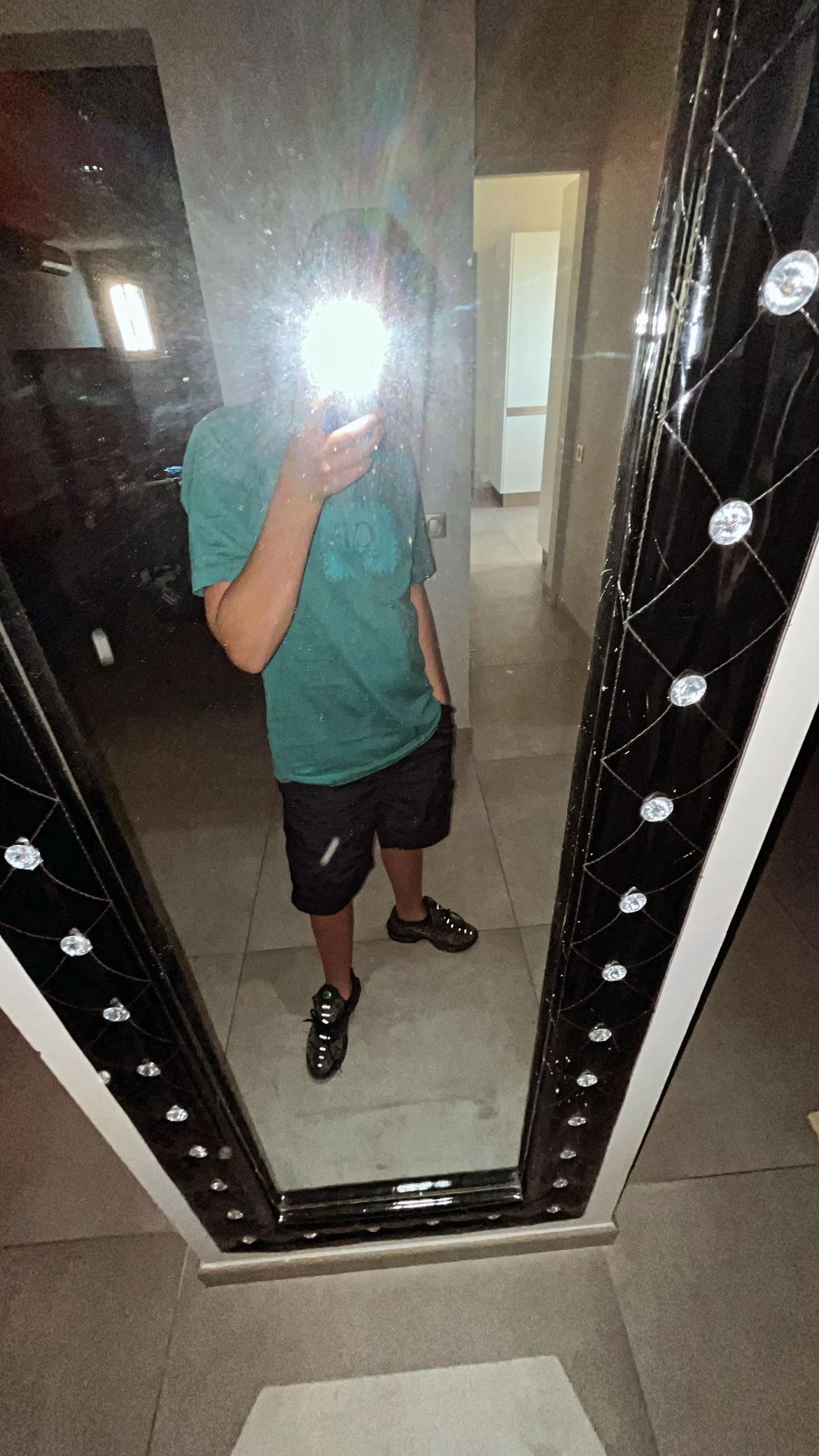@L.S 🫡