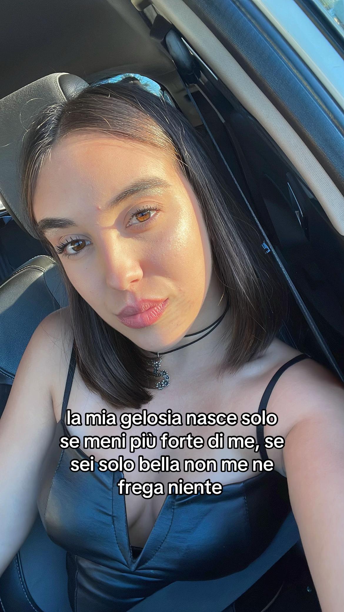 @angelicapetrelli_
